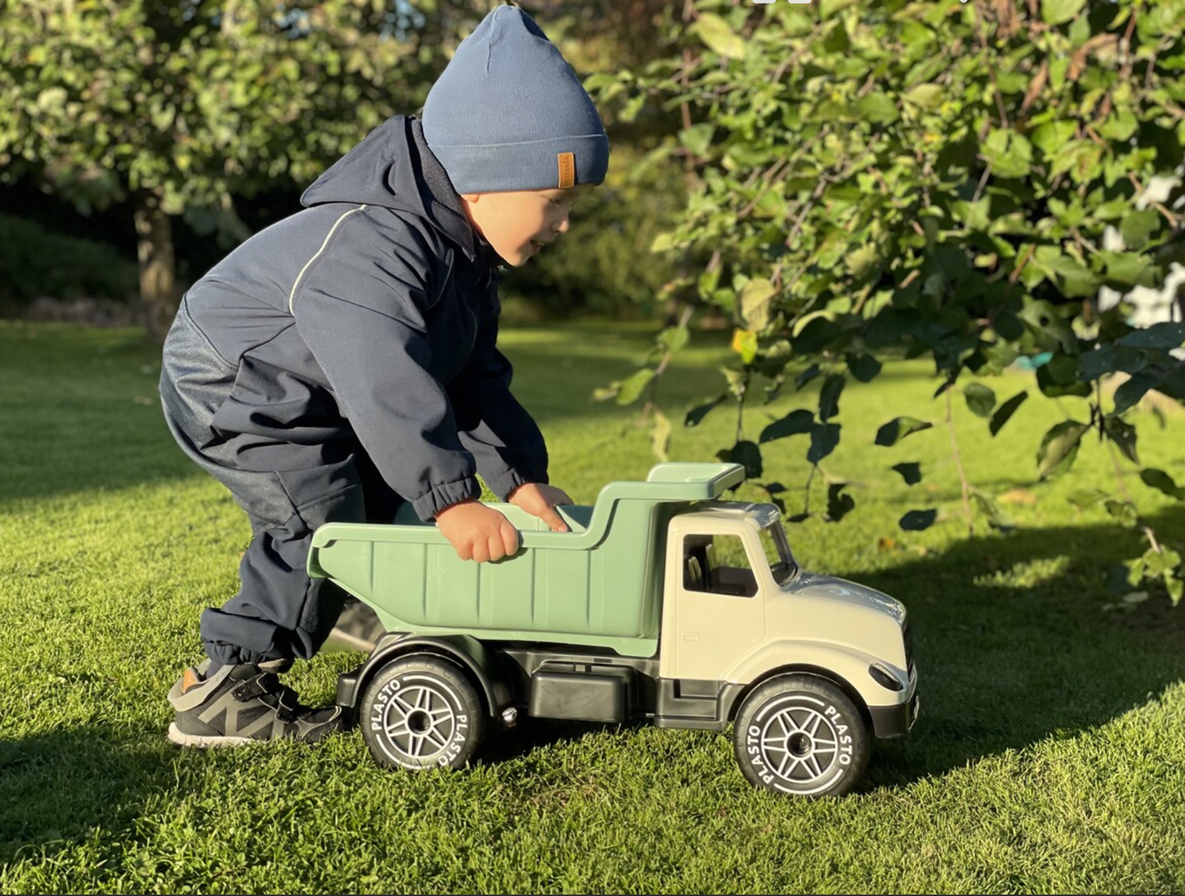 Soft Neutrals Giant Tipper Truck 3