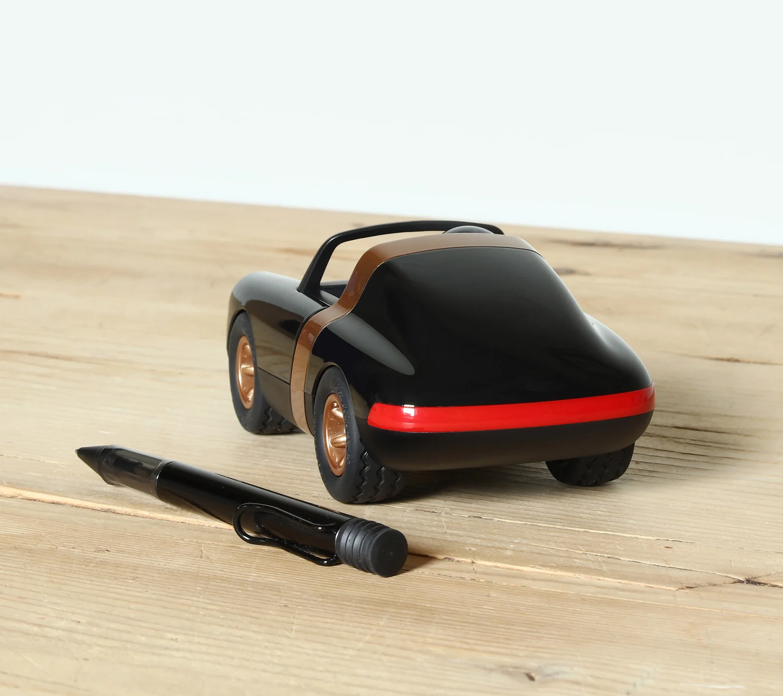 Playforever - Voiture Luft Crow - Noir/Or - 3