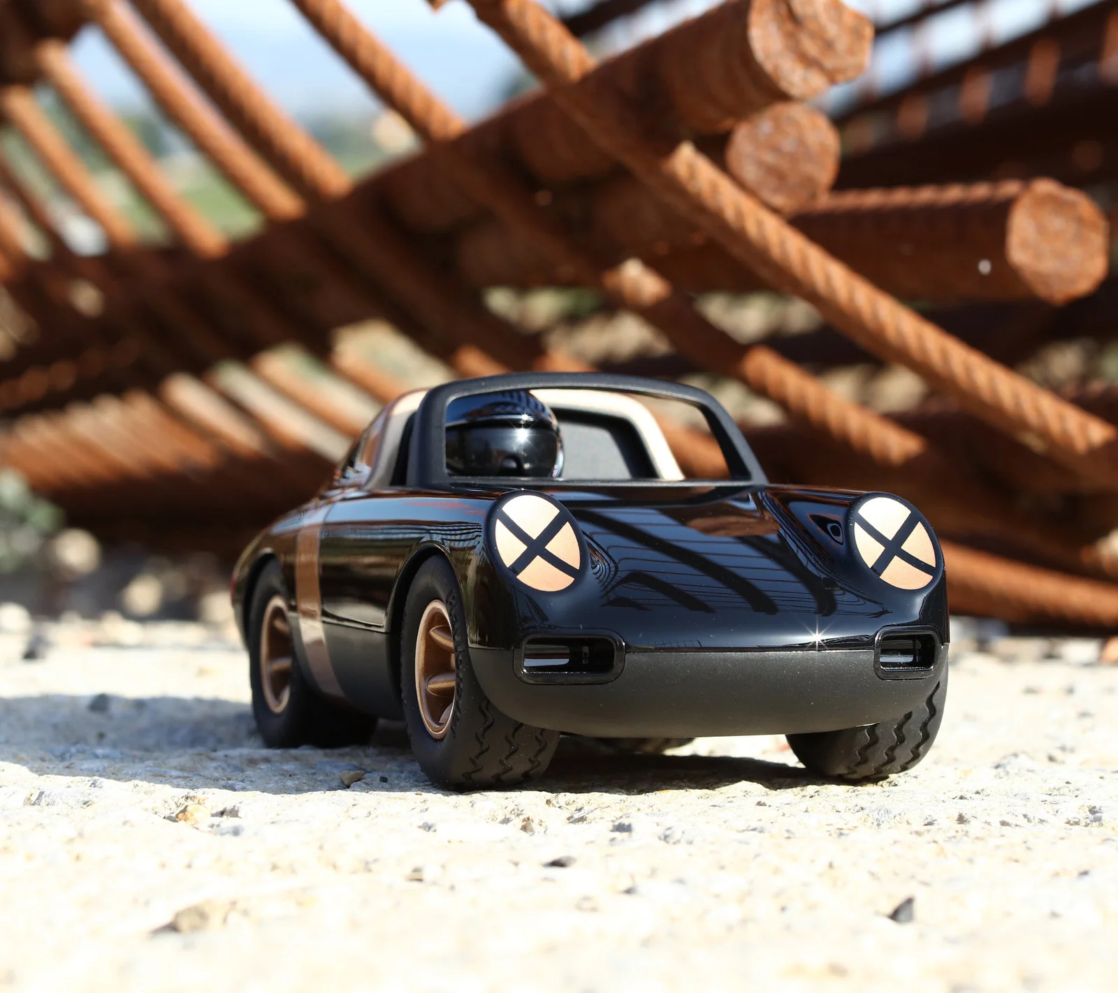Playforever - Voiture Luft Crow - Noir/Or - 4