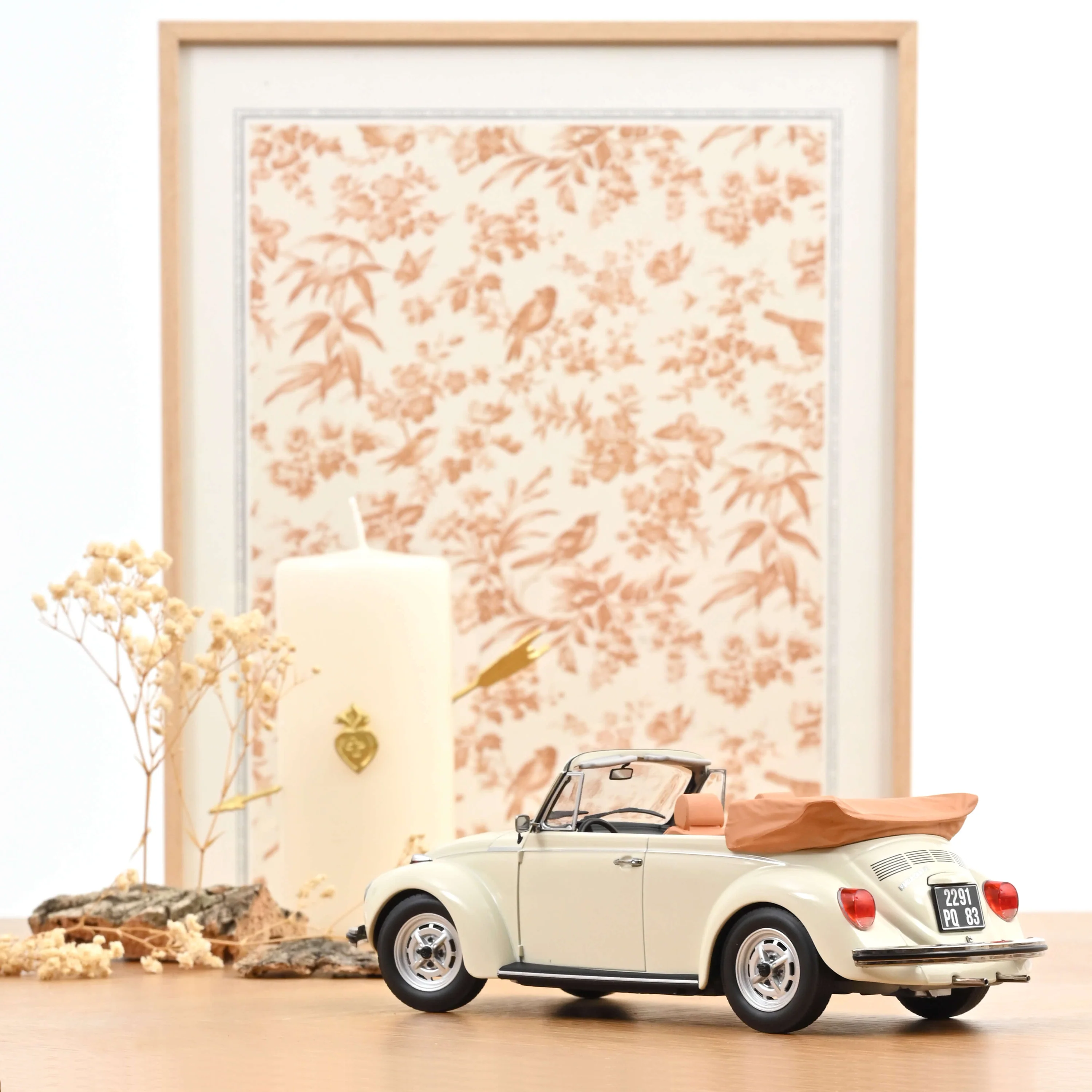 VW 1303 Cabriolet 1972 Blanc Crème 1/18 2