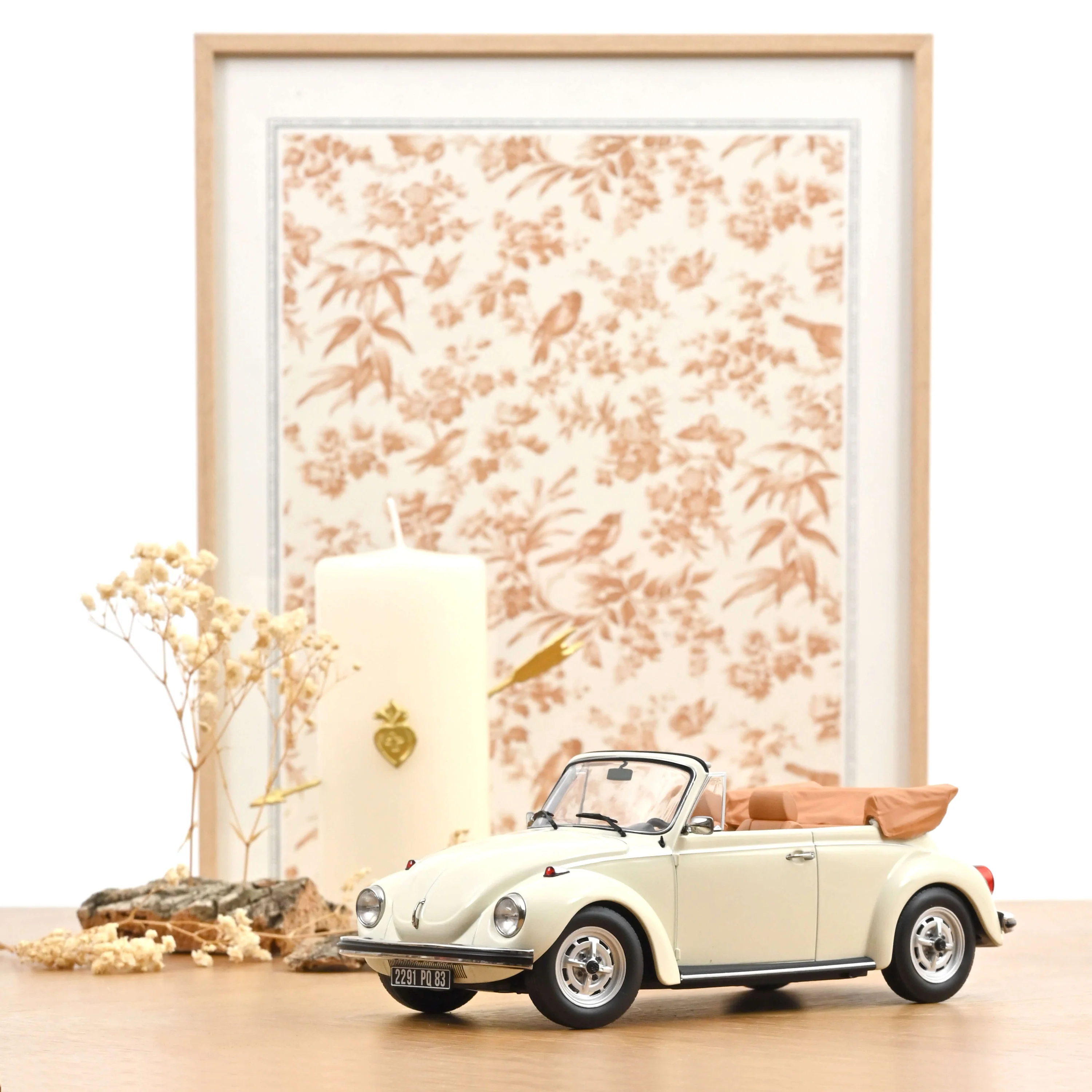 VW 1303 Cabriolet 1972 Blanc Crème 1/18 6