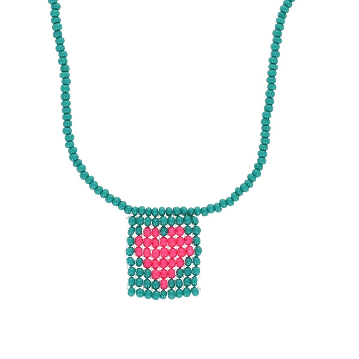 Collier en perles tissées vert cœur rose - Paraty