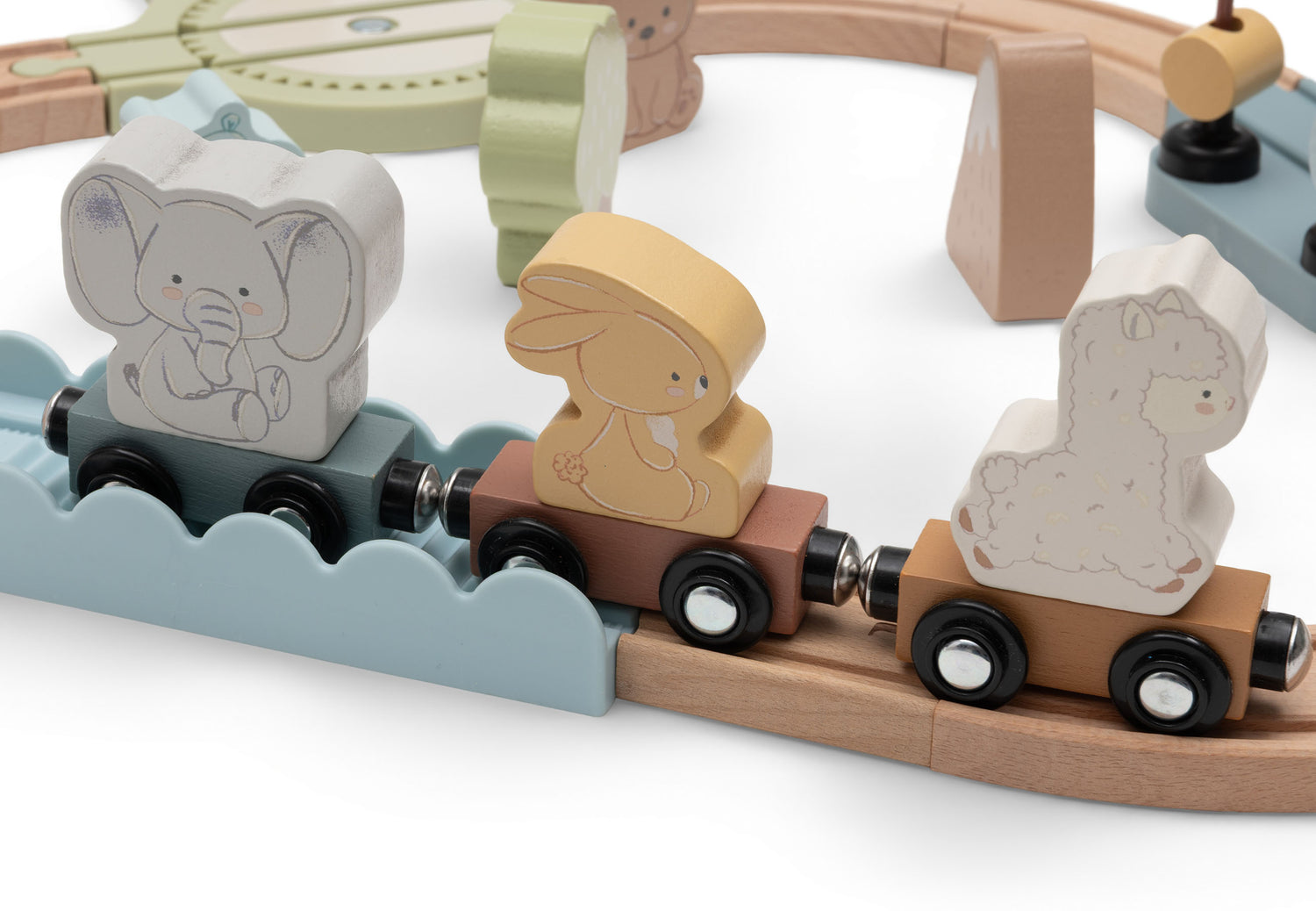 Train en bois  7