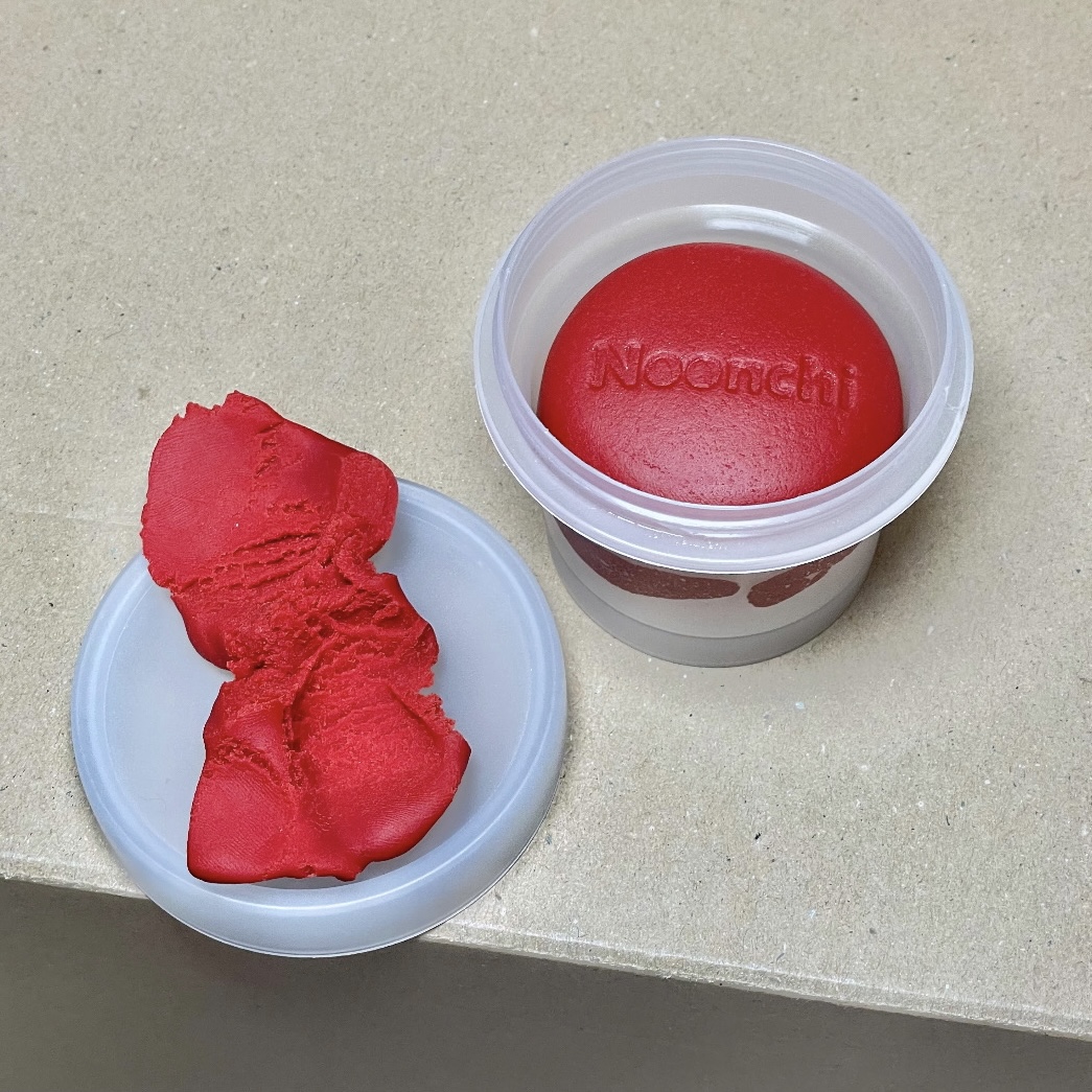 Pate à modeler Noonchi Holy rouge 2