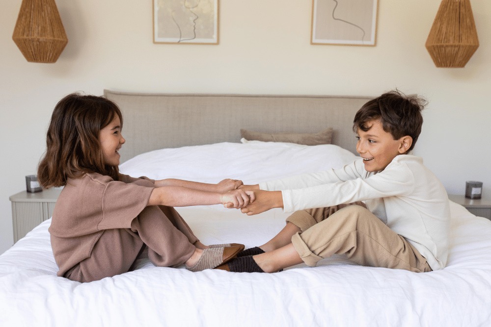Les Pas Petits : Chaussons fourrés velours noisette 7