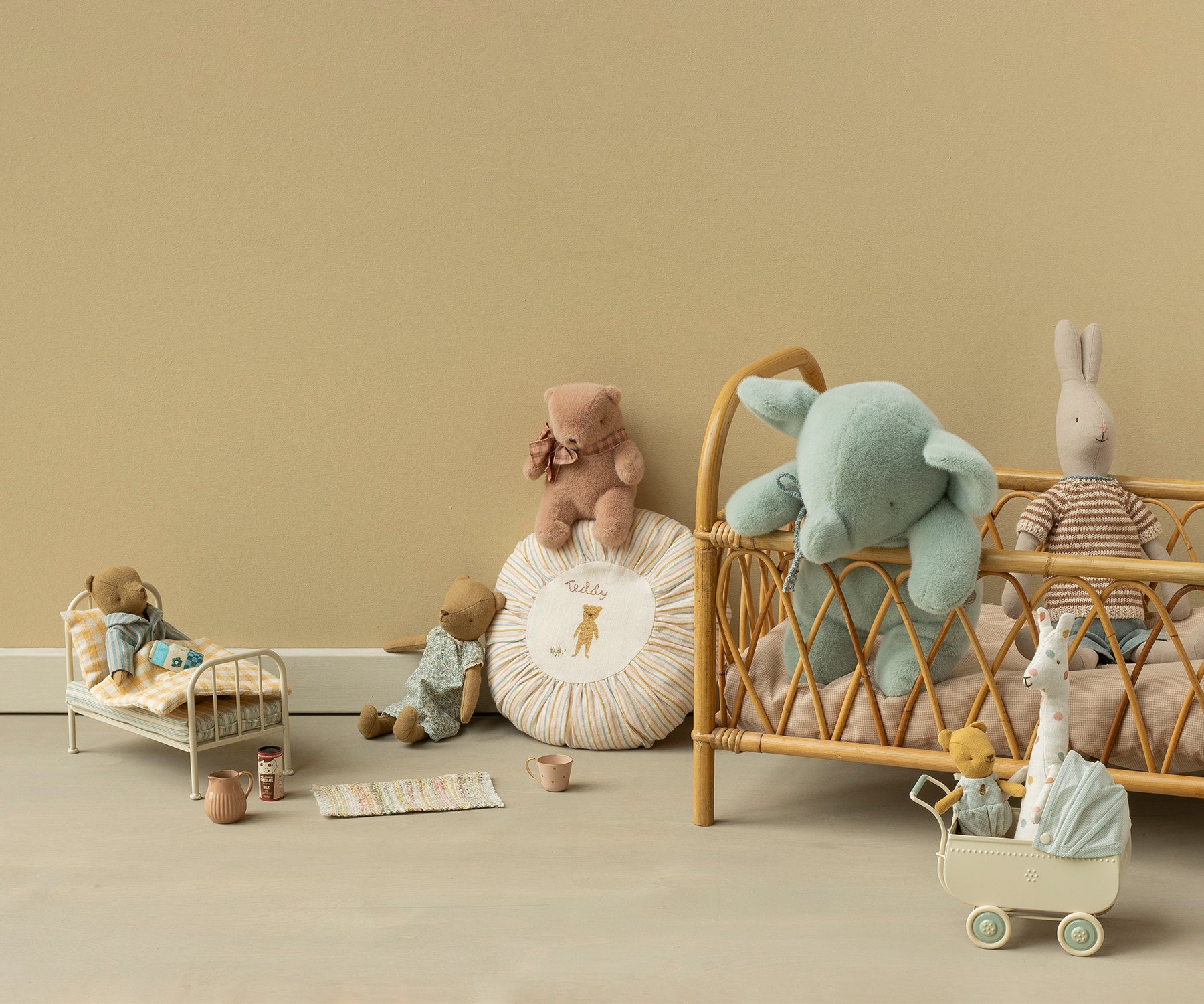Éléphant en peluche, taille moyenne - Menthe 2