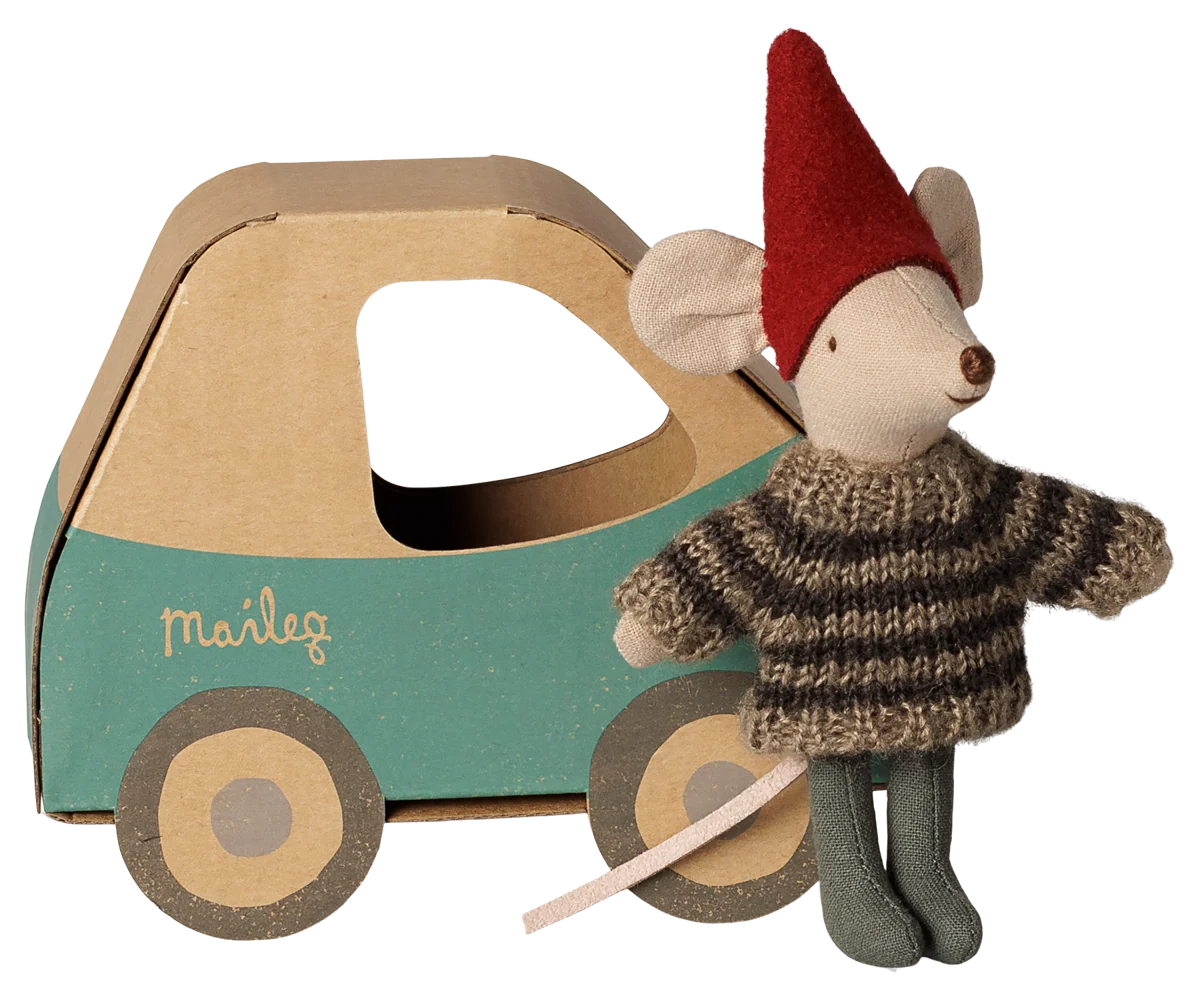 Souris de Noël, Petit frère dans une boîte en forme de voiture 2