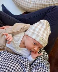 Bonnet de naissance en jersey — vichy