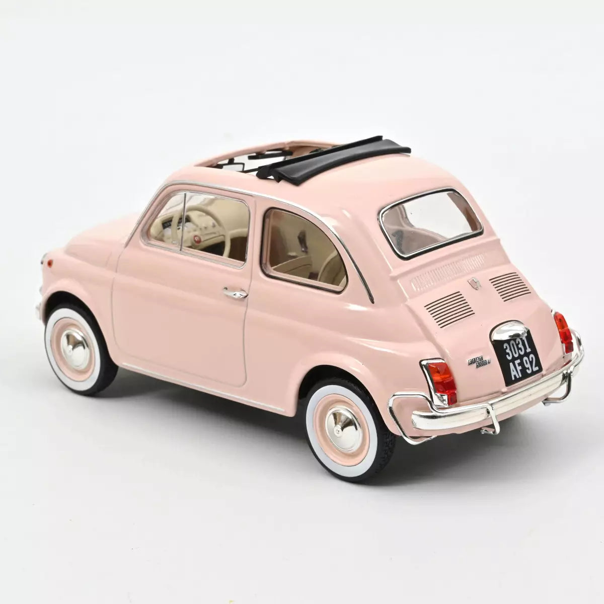 Fiat 500 grand modèle 1/18 5