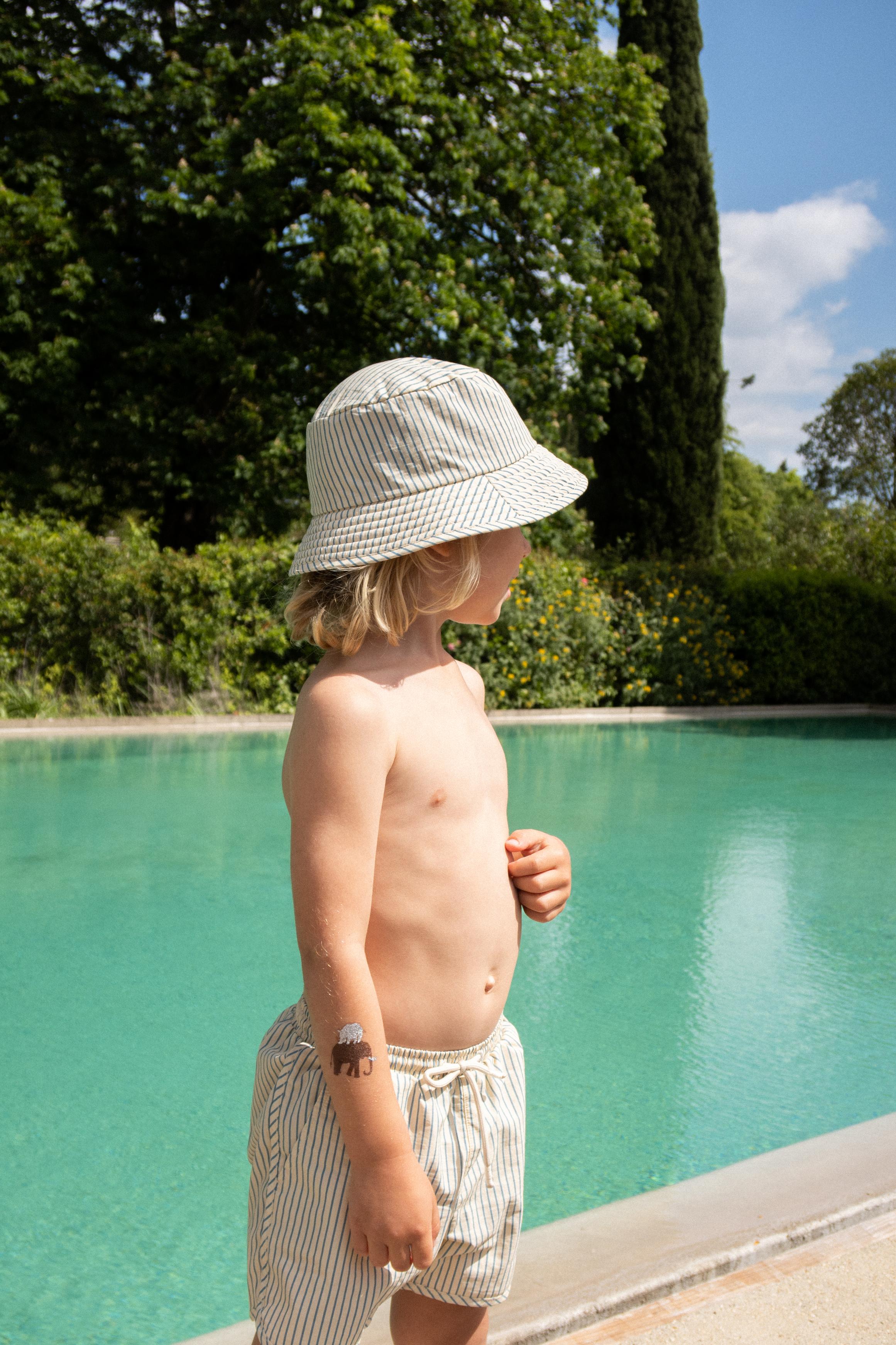 Short de bain à rayures bleu 4