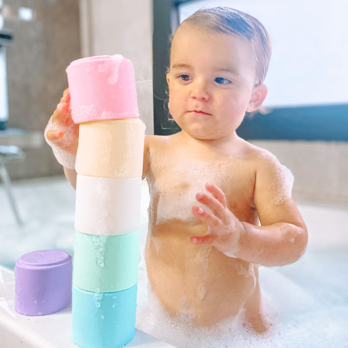 Gobelets empilables - pastel pour le bain