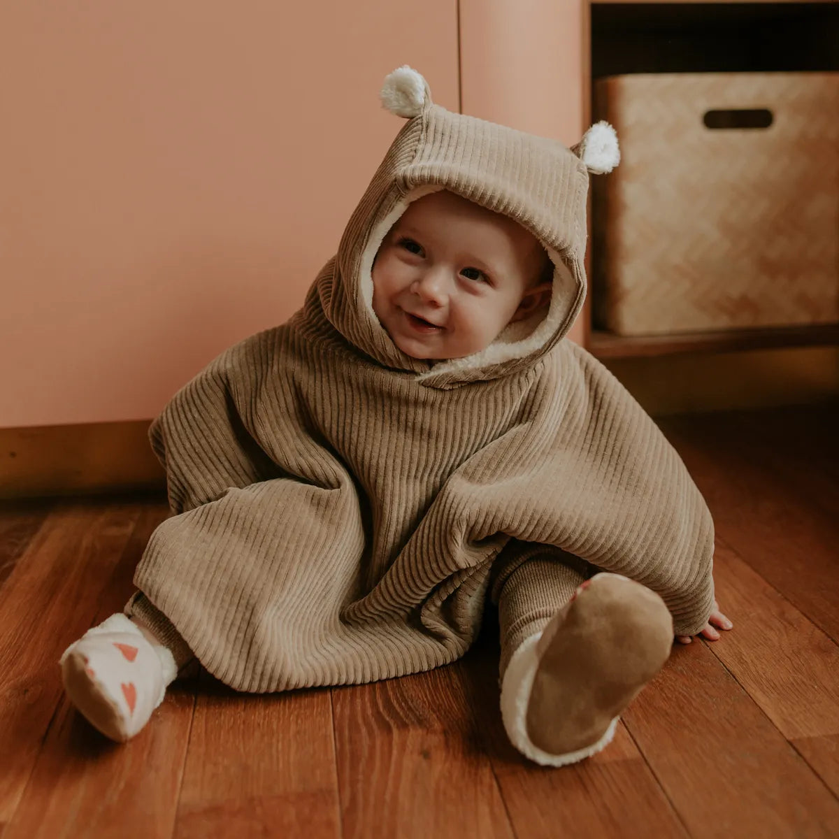 Poncho bébé teddy taupe 2