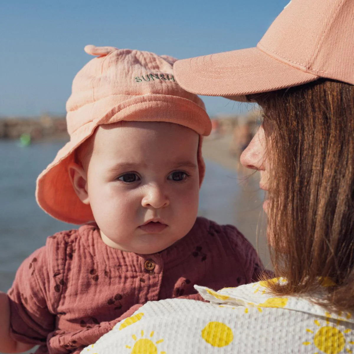 Chapeau bébé Sunshine en gaze de coton corail — 0-6 mois