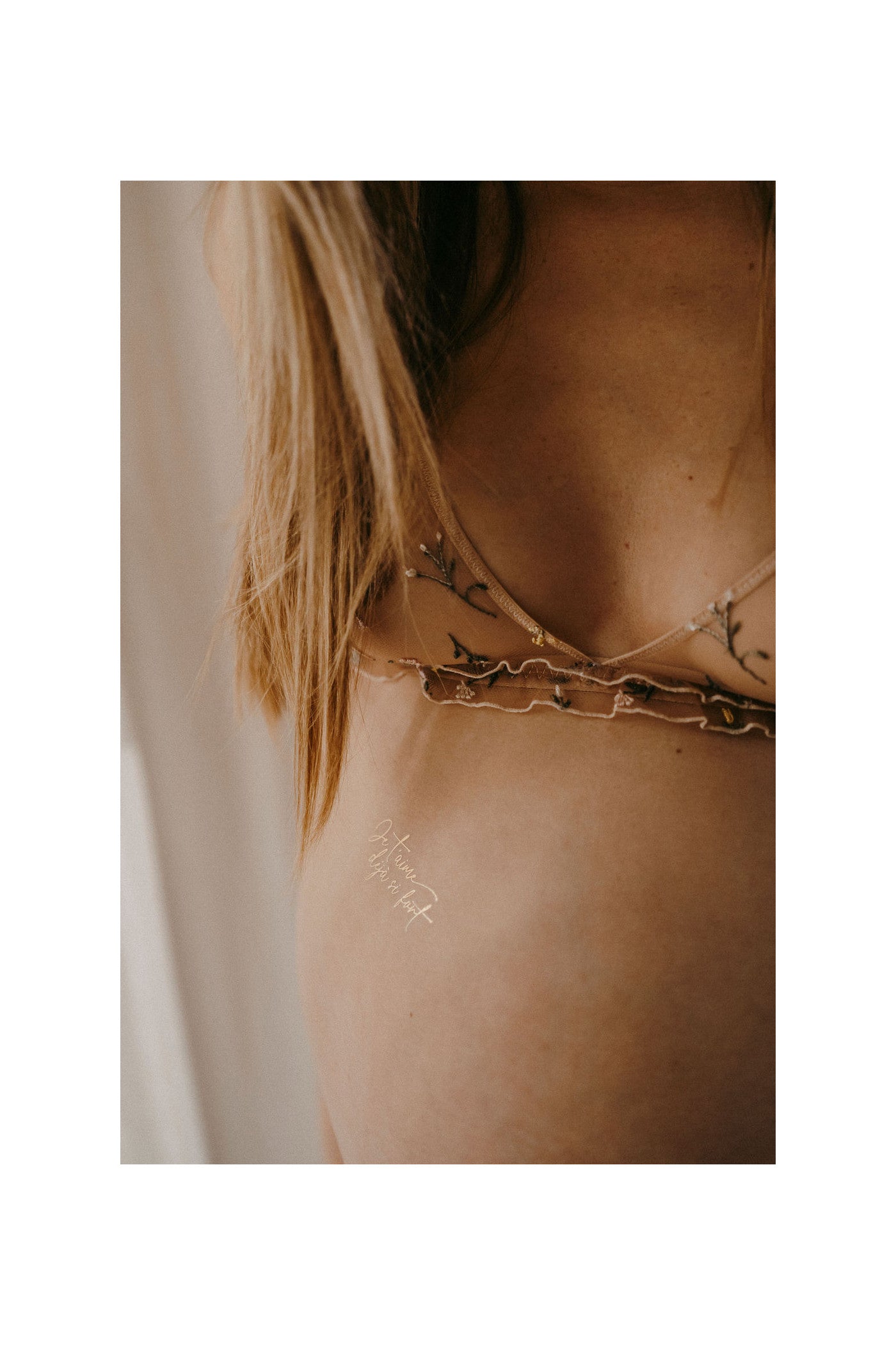 Tatouages de grossesse doré 2