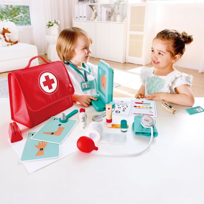 Kit du petit docteur 3