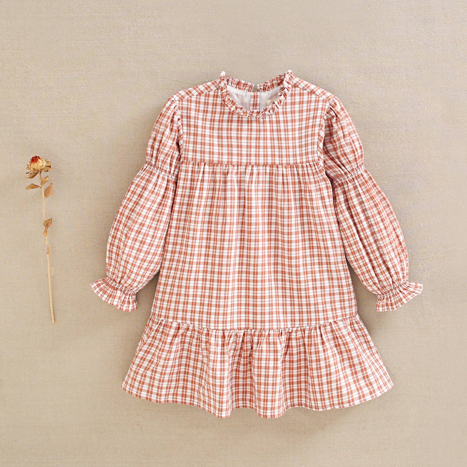Robe à carreaux ocre à manches longues 2