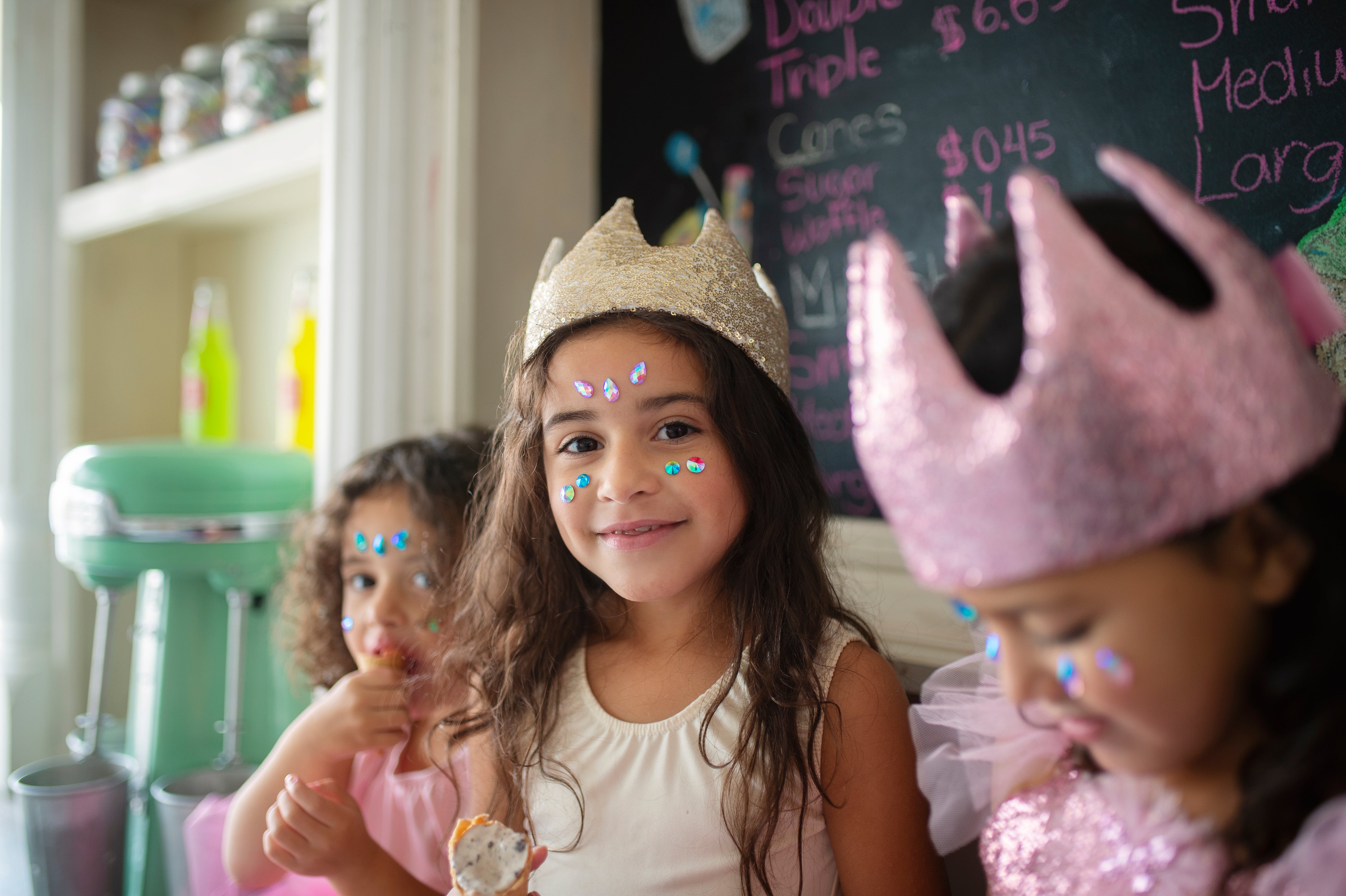 Couronne de princesse sequins dorés avec nœud 6