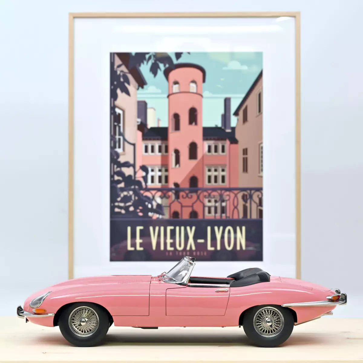 Jaguar Type E Cabriolet 1962 Rose 1/12 3