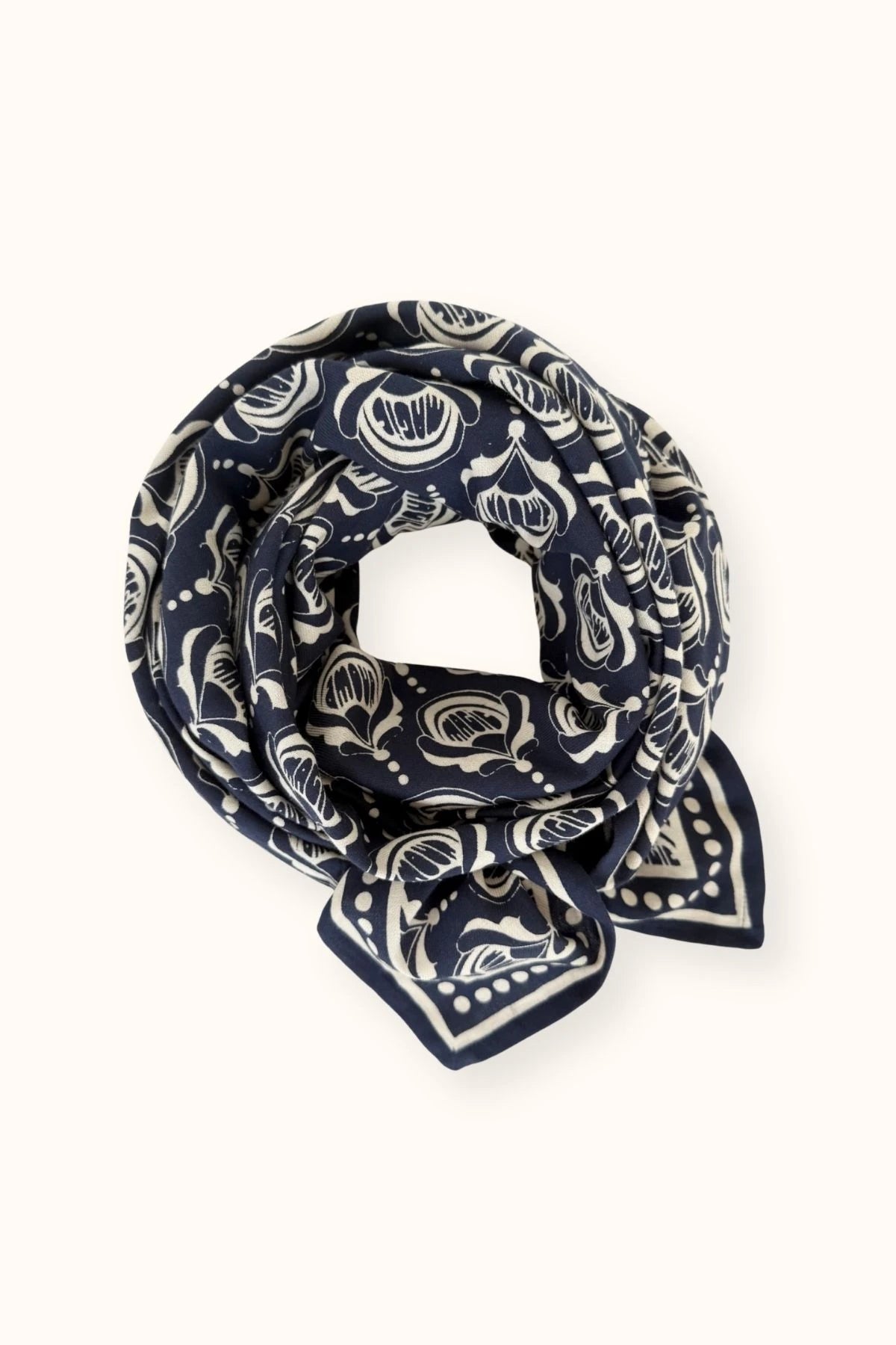 Big Foulard Latika Wonderful Navy 2