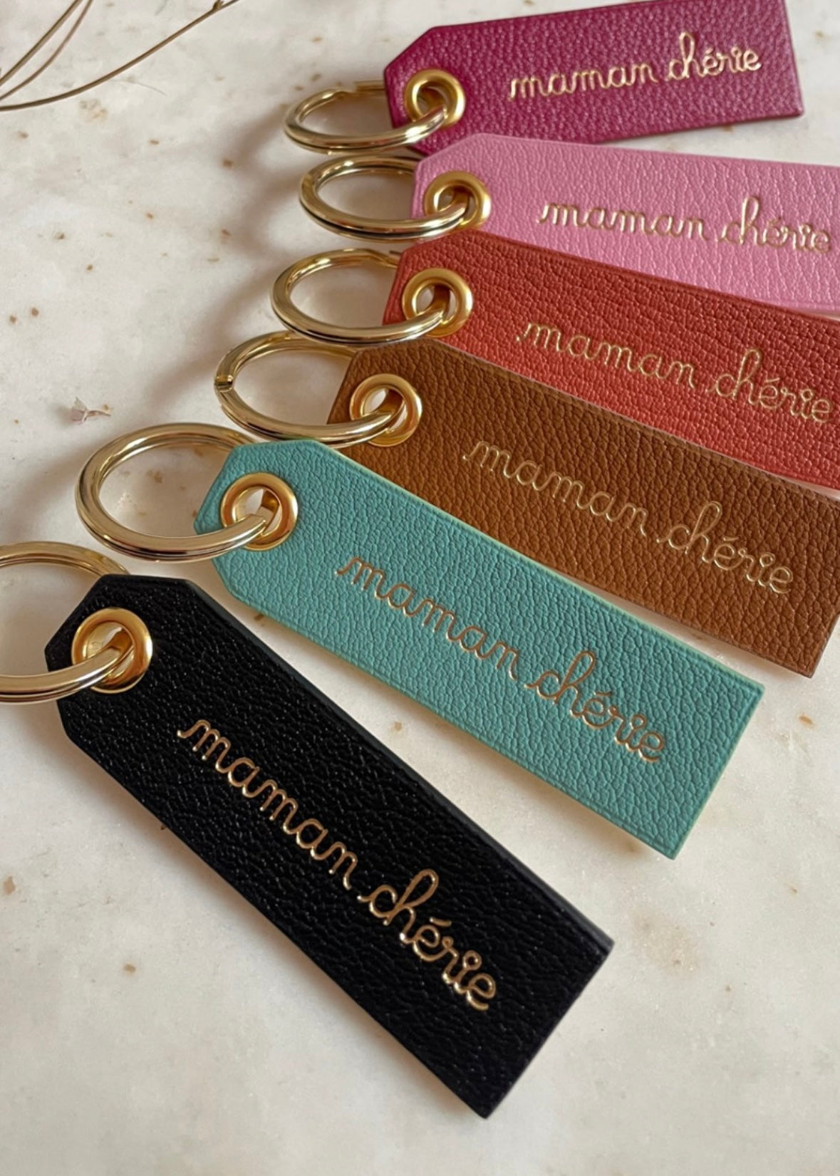 Porte clés en cuir "MAMAN CHERIE" 2