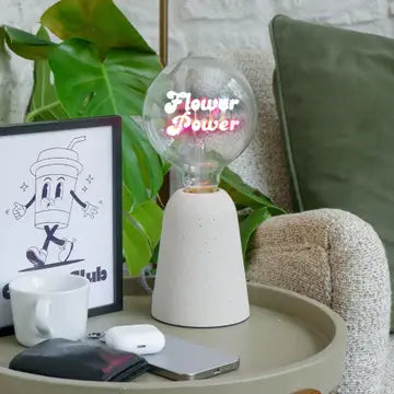 Ampoules LED à texte 8