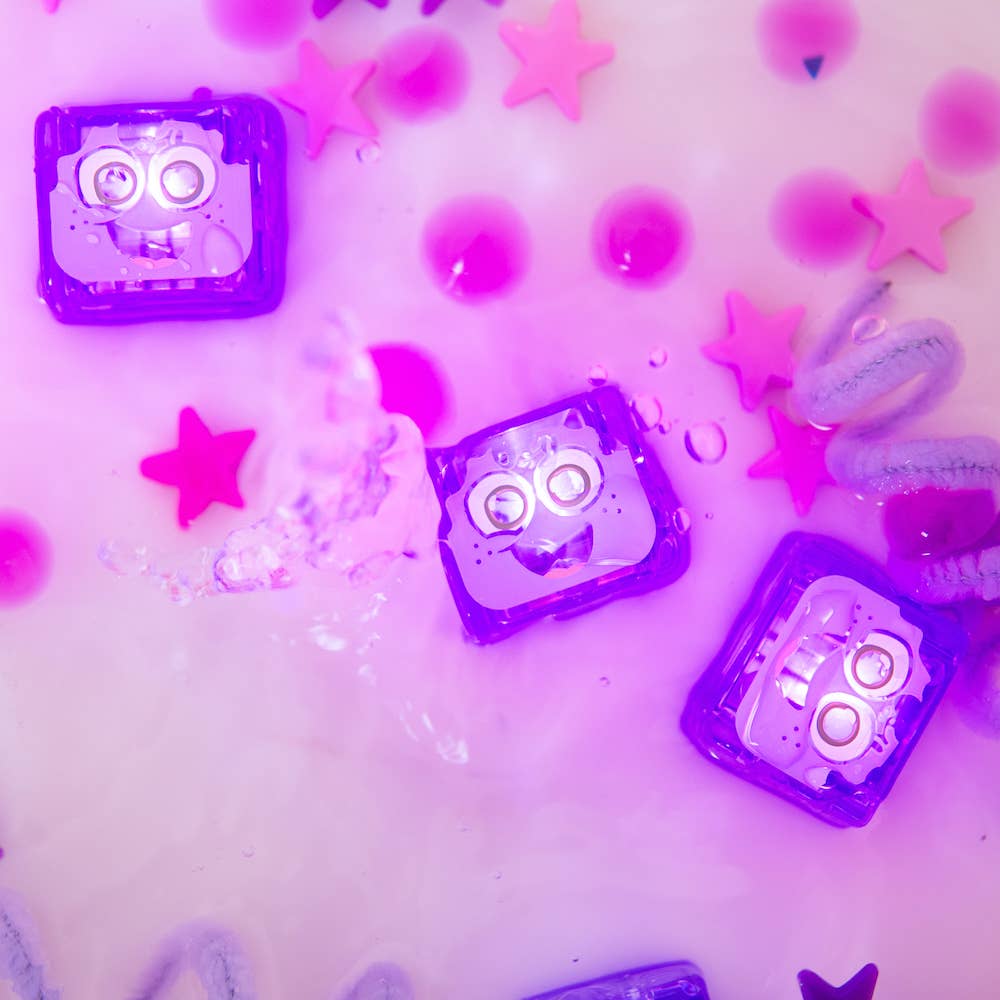 Cubes lumineux pour le bain violet II 3