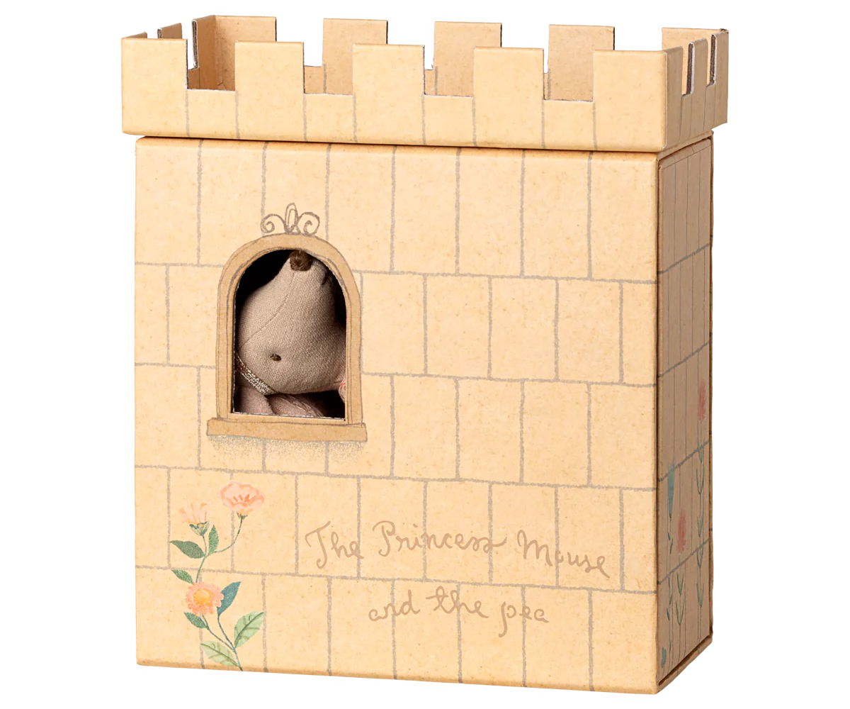 Maileg :   La princesse au petit pois, Grande sœur souris 4