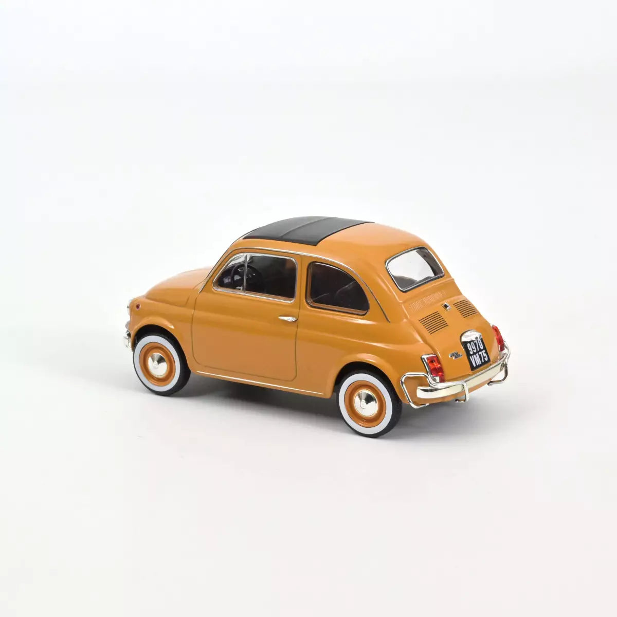 Fiat 500 grand modèle 1/18 11
