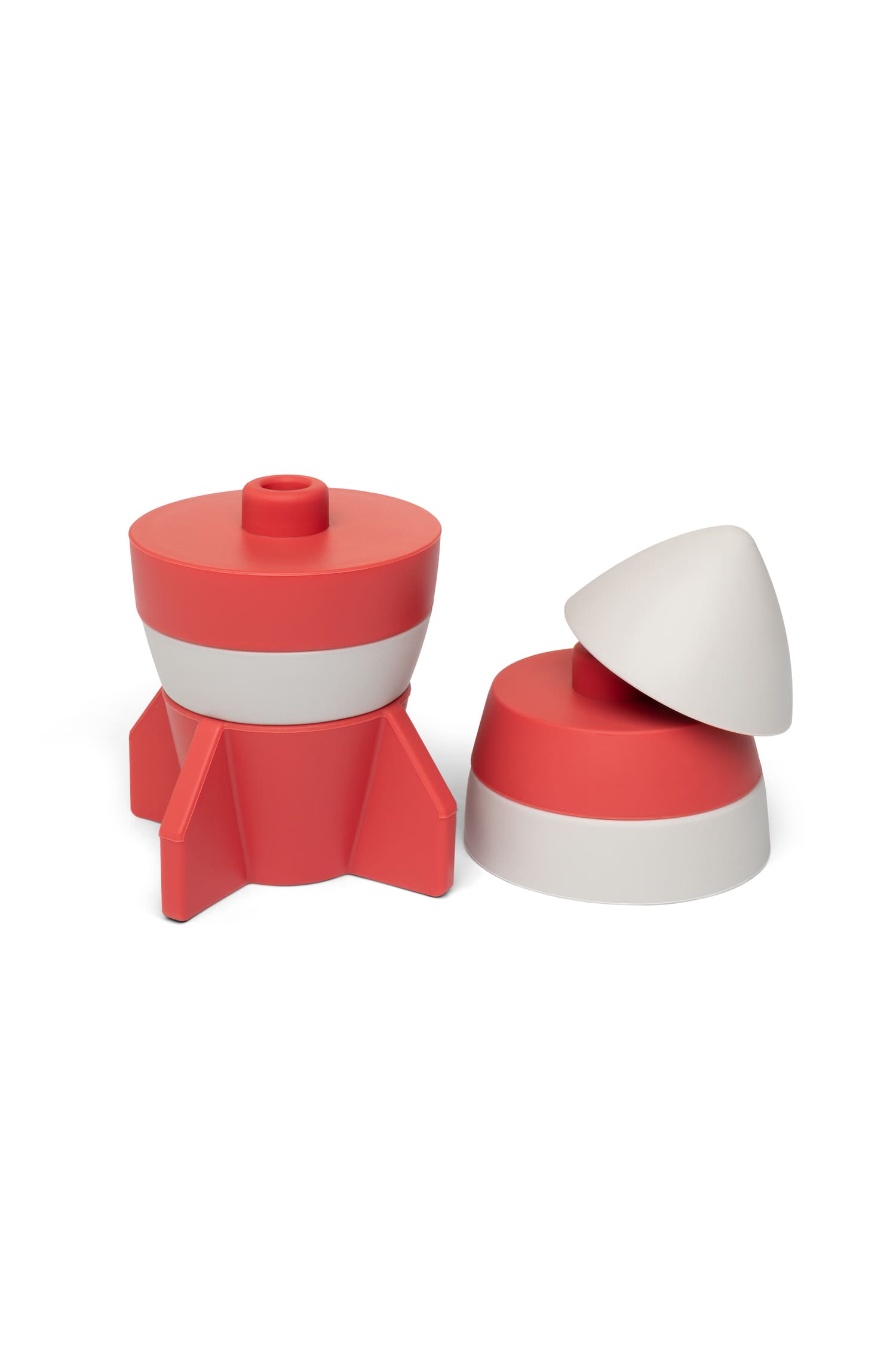 Vaisseau spatial rouge et blanc 4
