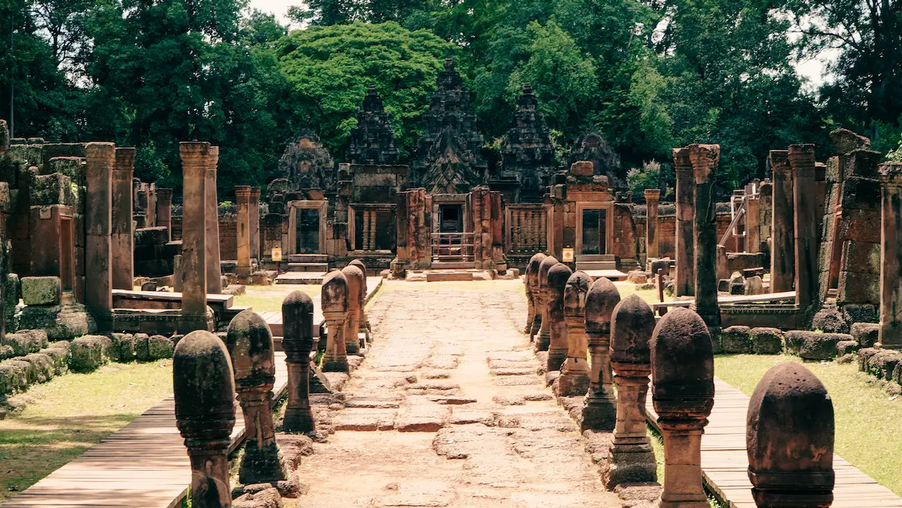 Banteay Srei Temple