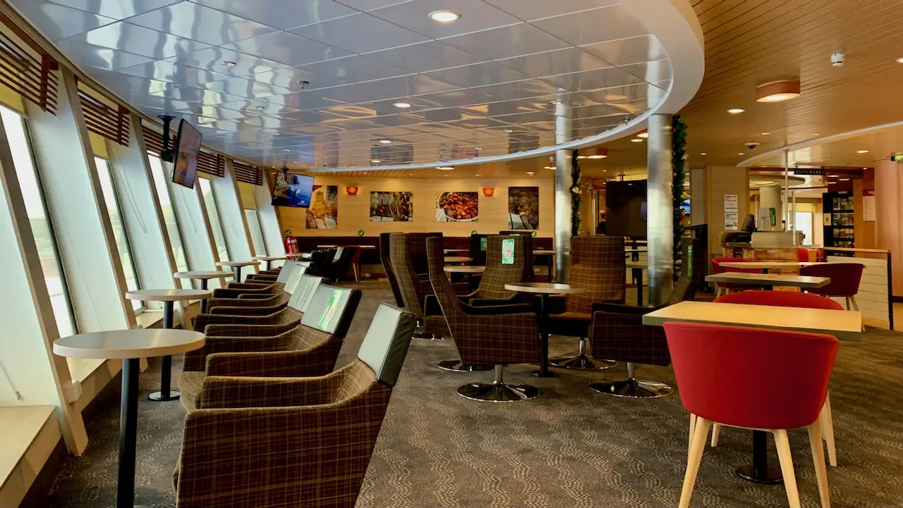 Lounge overlooking the Stern of the vessel