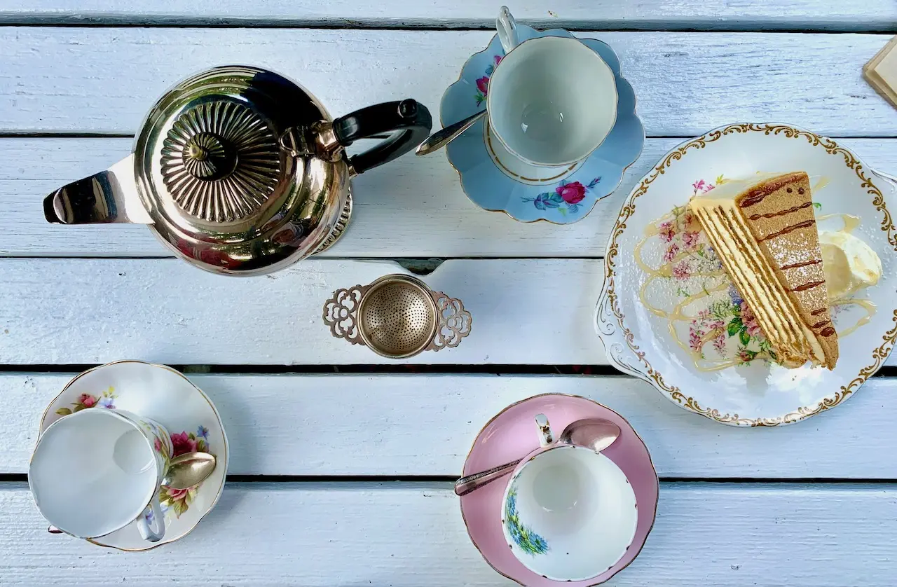 Honey Cake with Lavender Tea