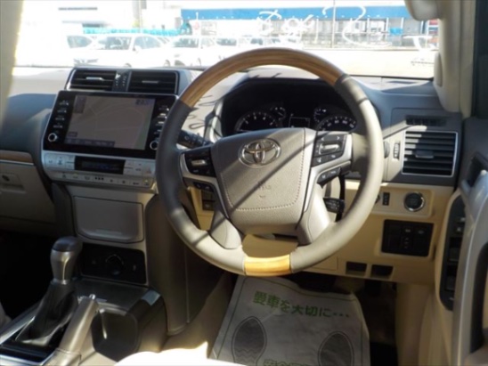 Toyota Land Cruiser Prado Tx-L 2022