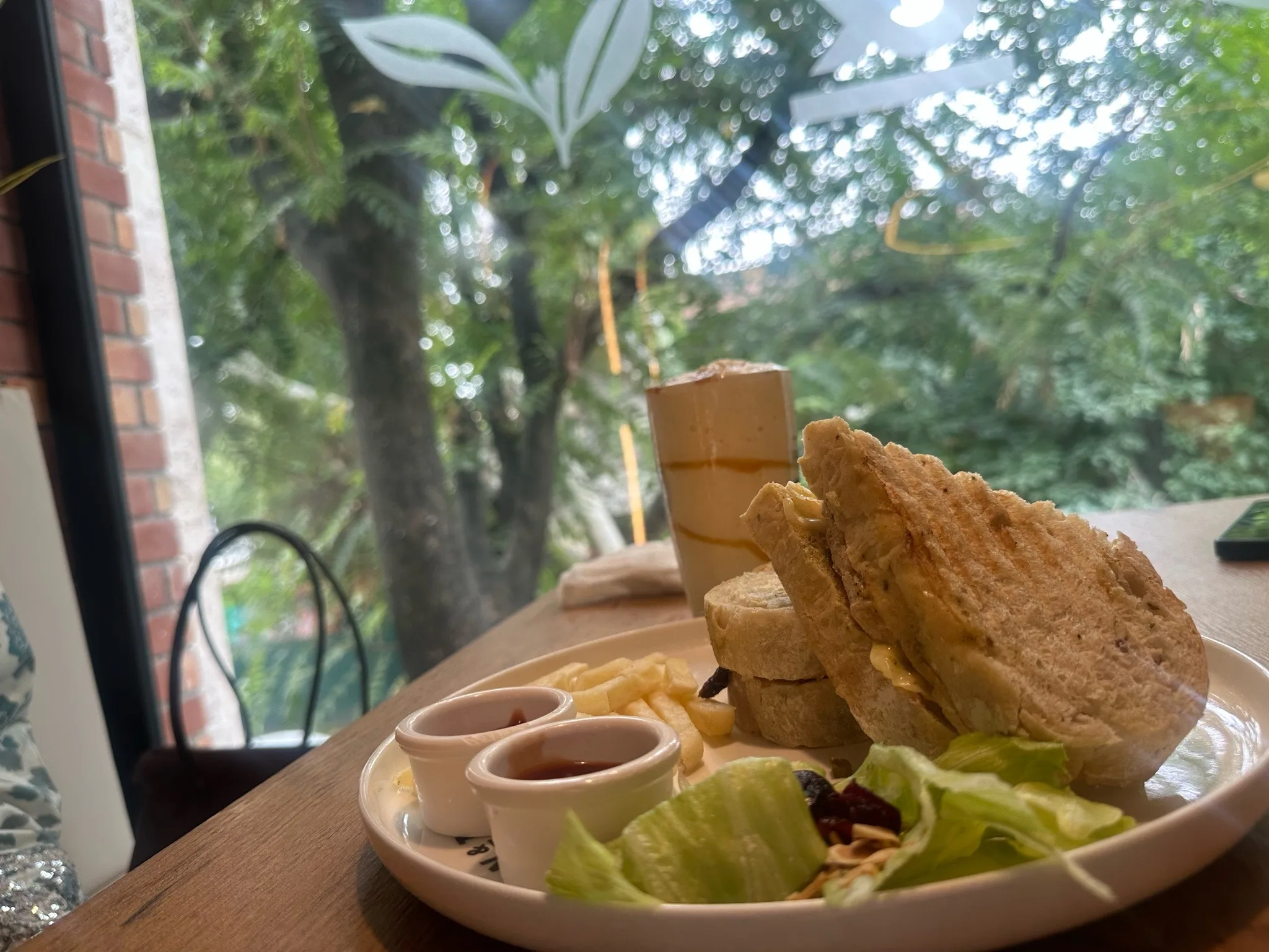 8385762c-fed8-43bc-aef4-dc260646e6e5.jpg