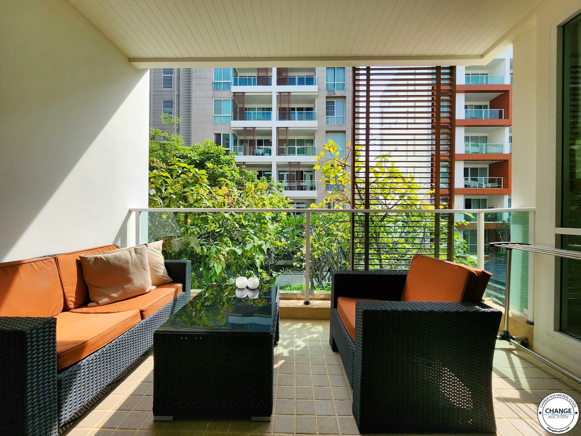 Beautifully Upgraded and Remodeled Condo @ The Breeze