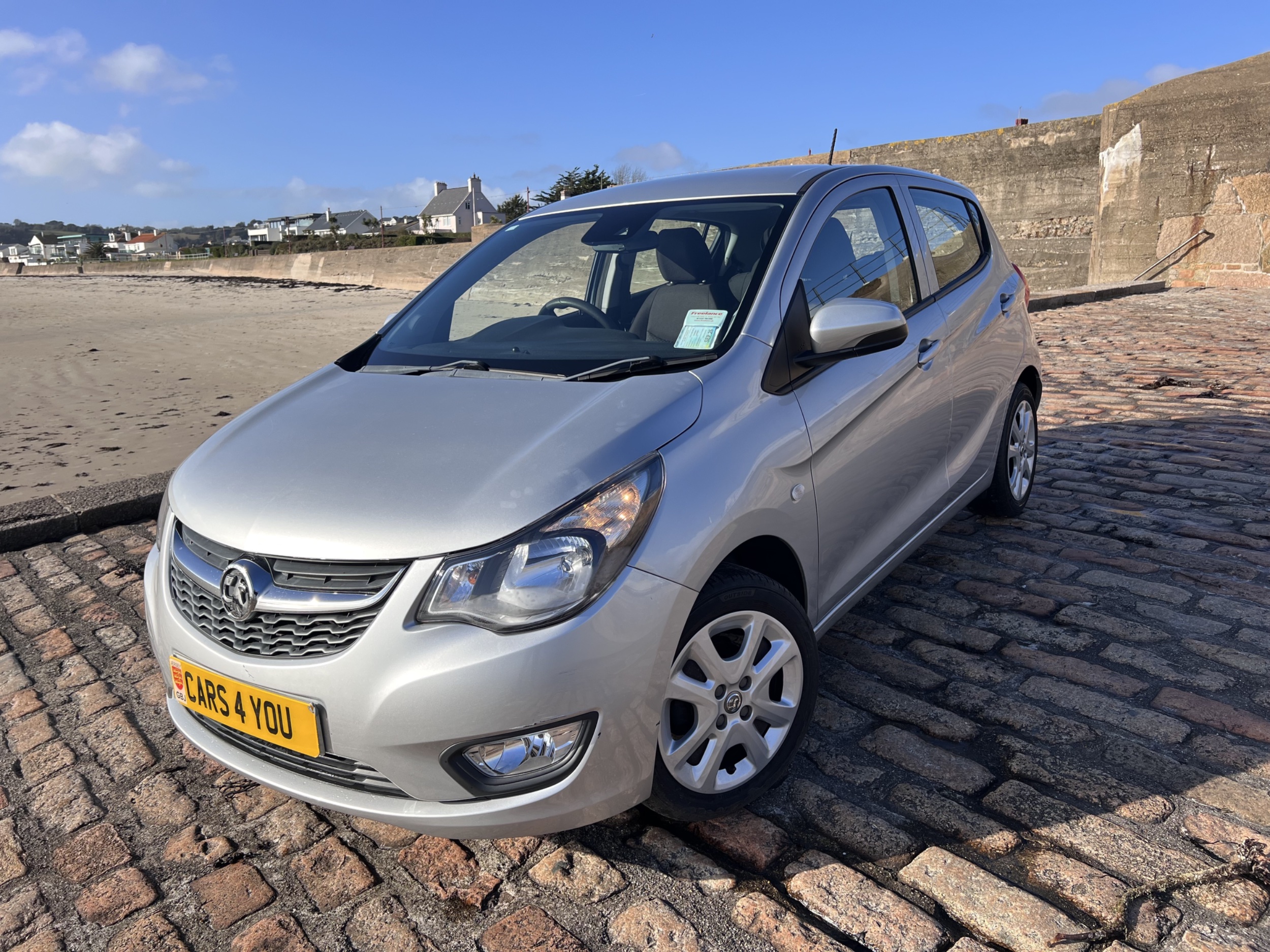 2015 Vauxhall Viva 1.0 SE 5dr Hatchback Petrol Manual — photo 1