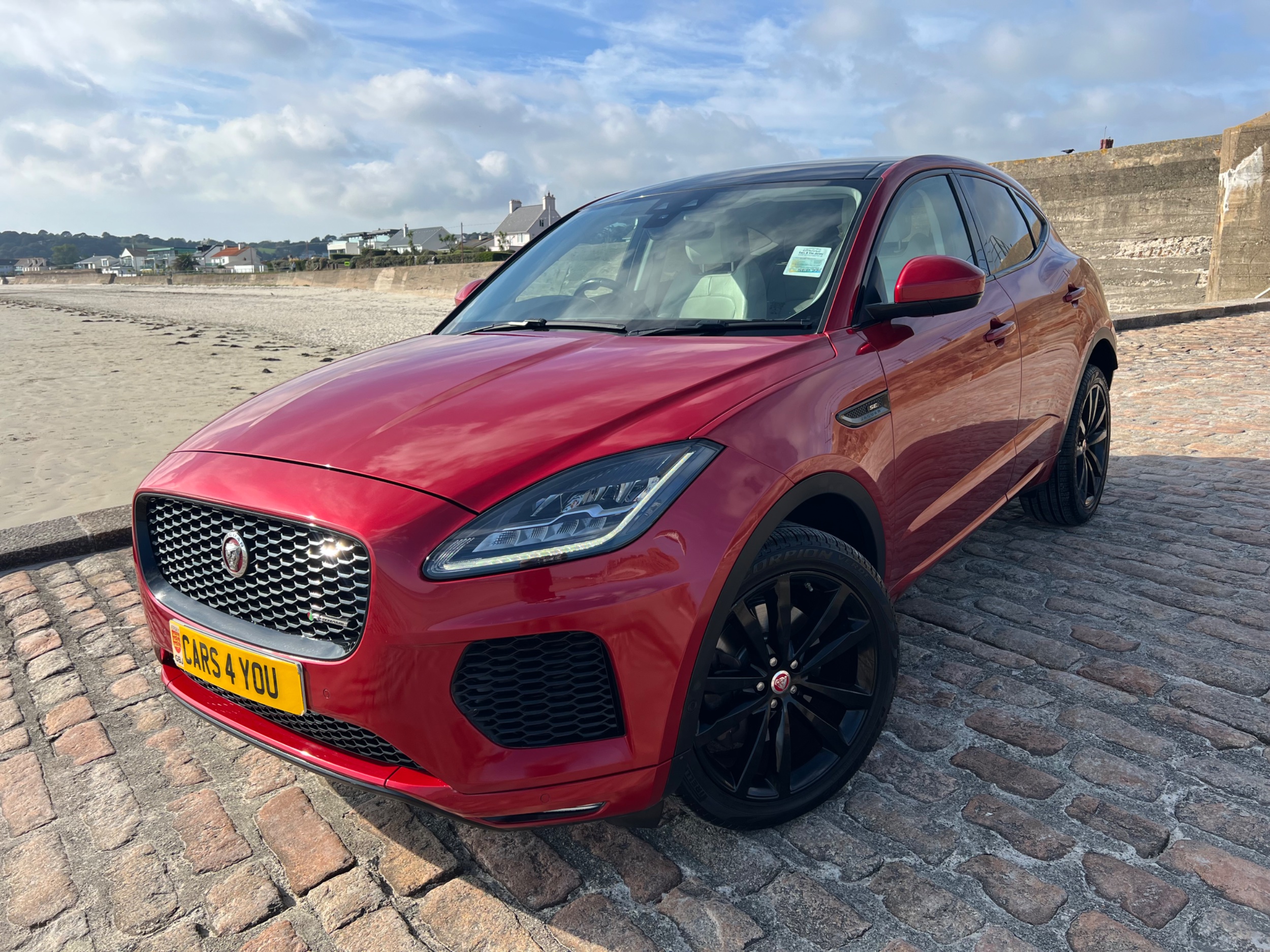 2019 Jaguar E-Pace 2.0 P250 AWD R-Dynamic 5dr Estate Petrol Automatic — photo 1