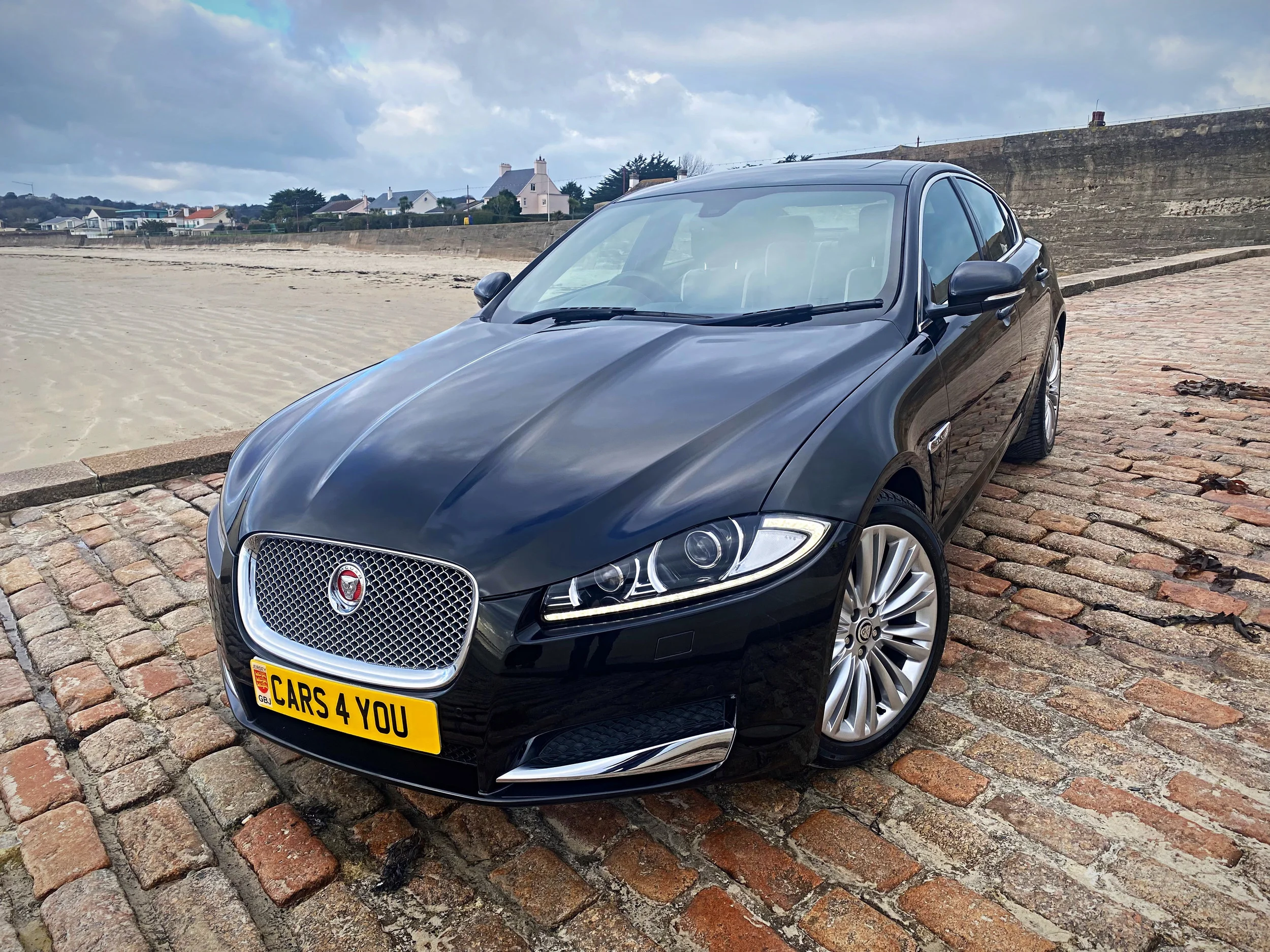 2014 Jaguar XF 2.2D Portfolio 4dr Auto Diesel Automatic 24K Miles — photo 1