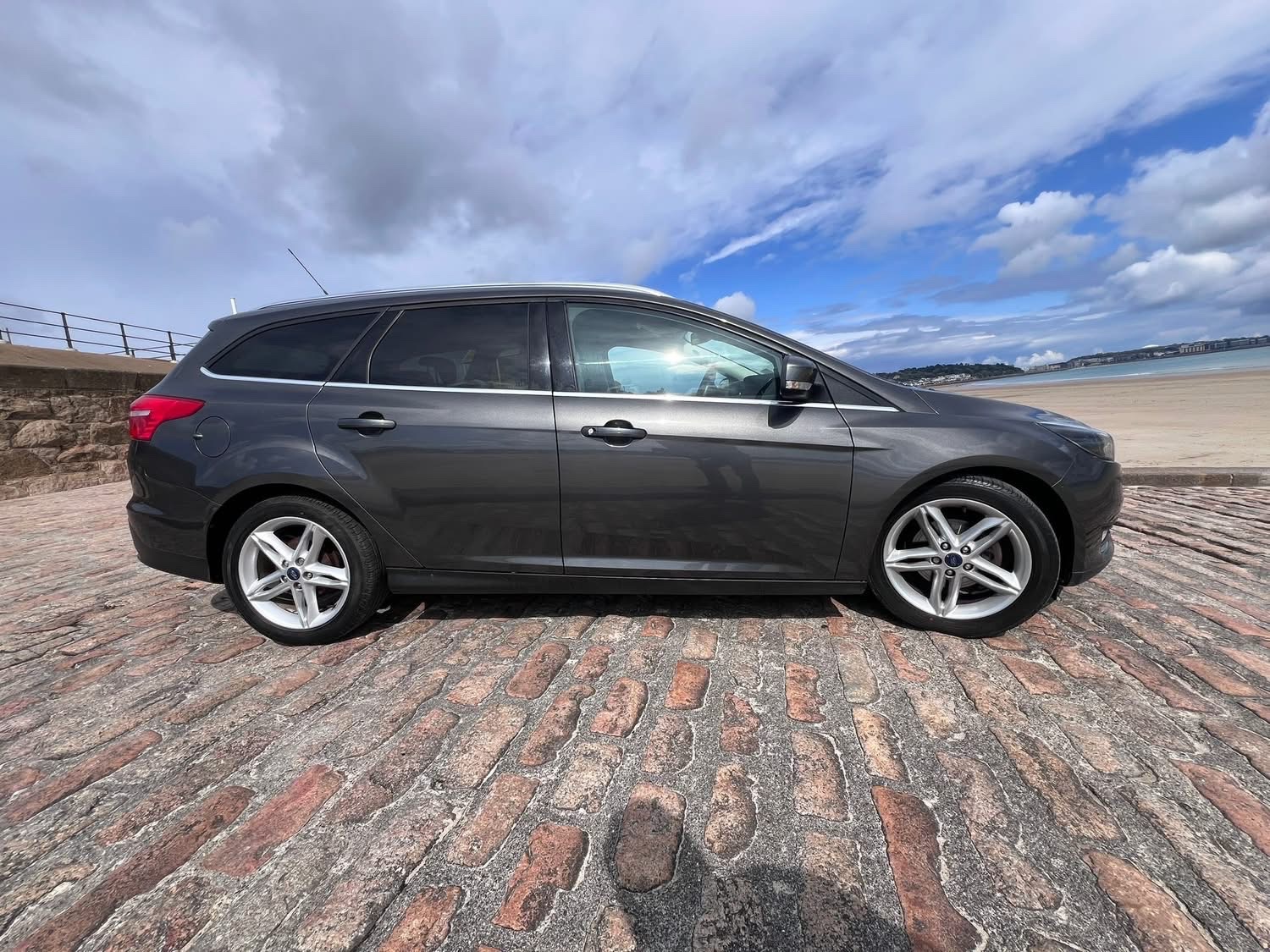 2015 Ford 1.6 Titanium Powershift Petrol — photo 1