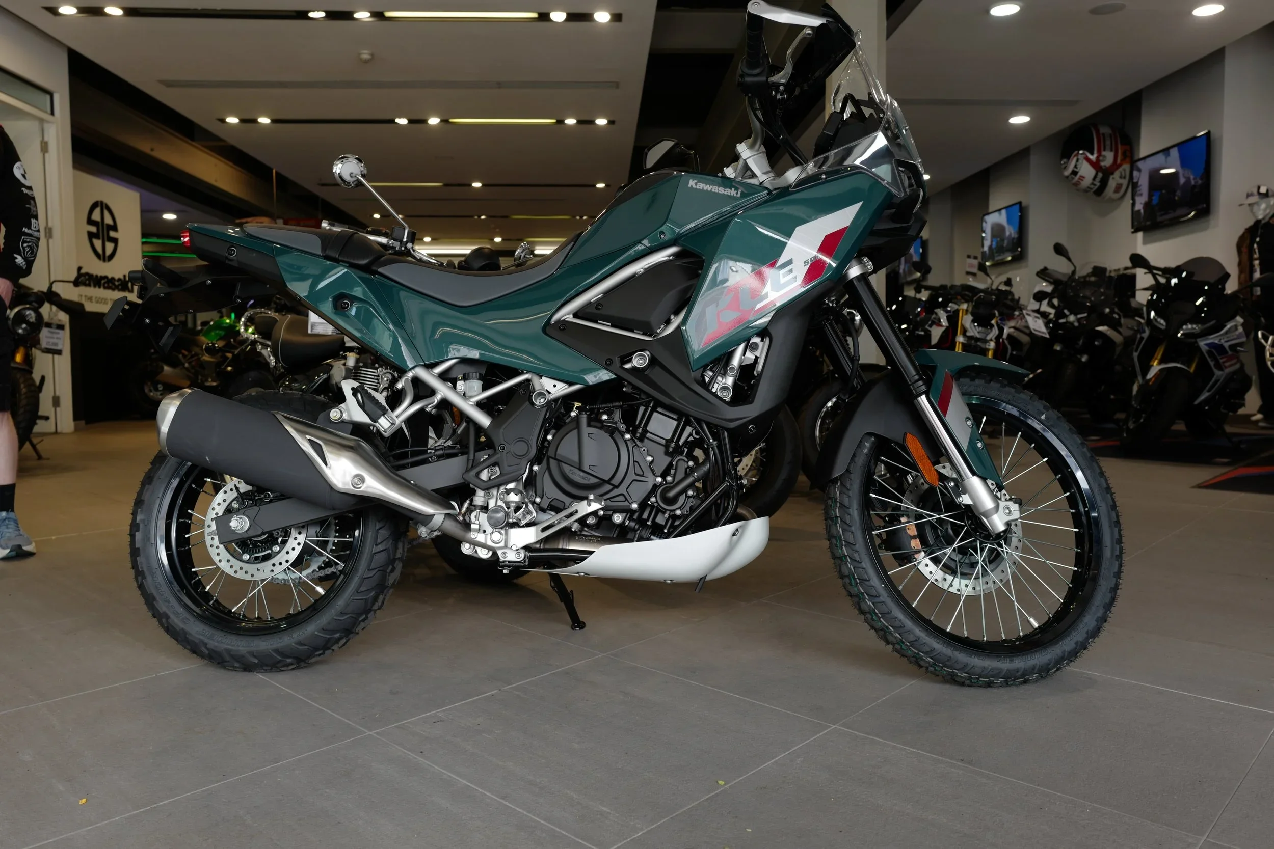 2026 Kawasaki KLE 500 SE ADVENTURE TOURER — photo 1