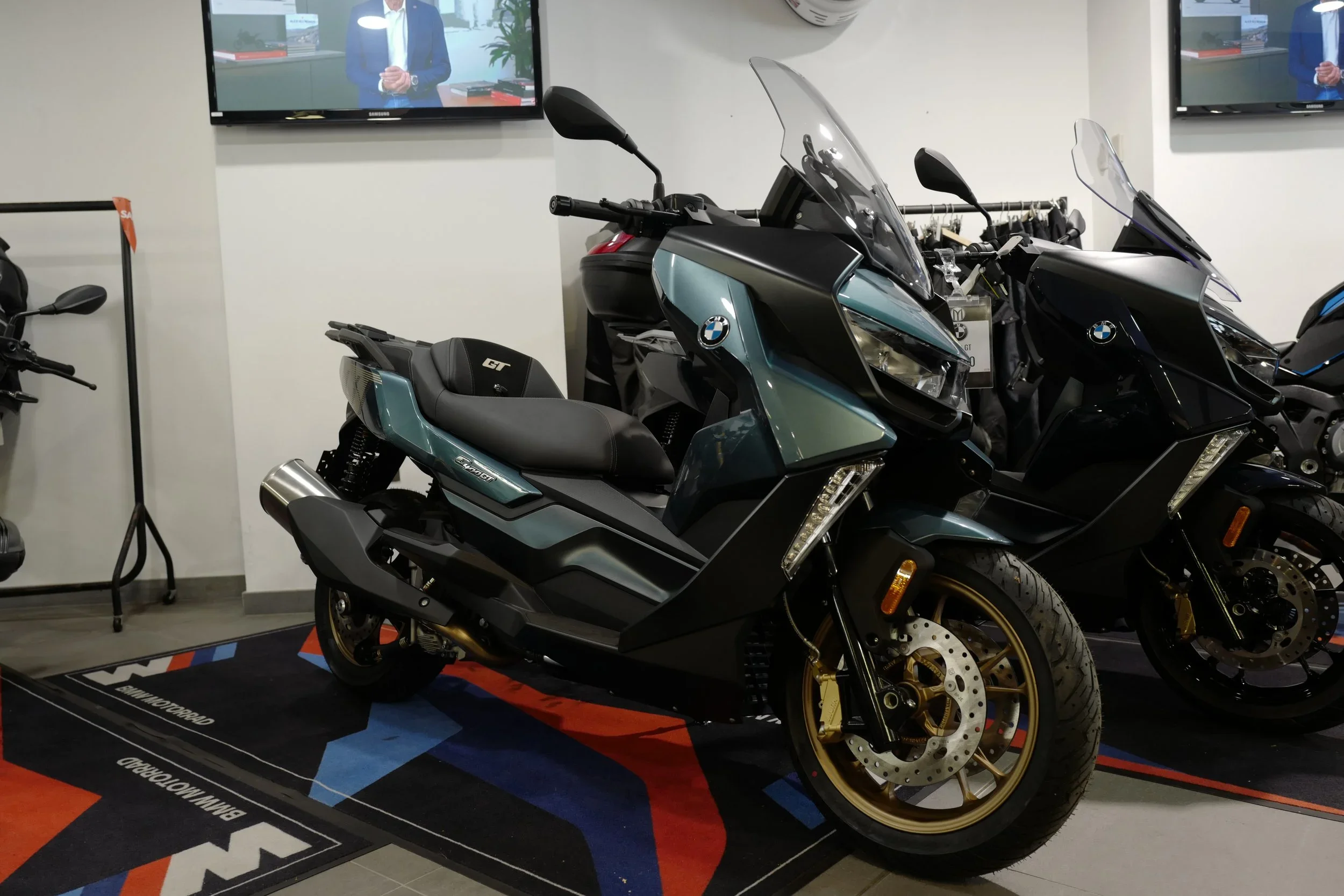 2026 BMW C 400 GT — photo 1