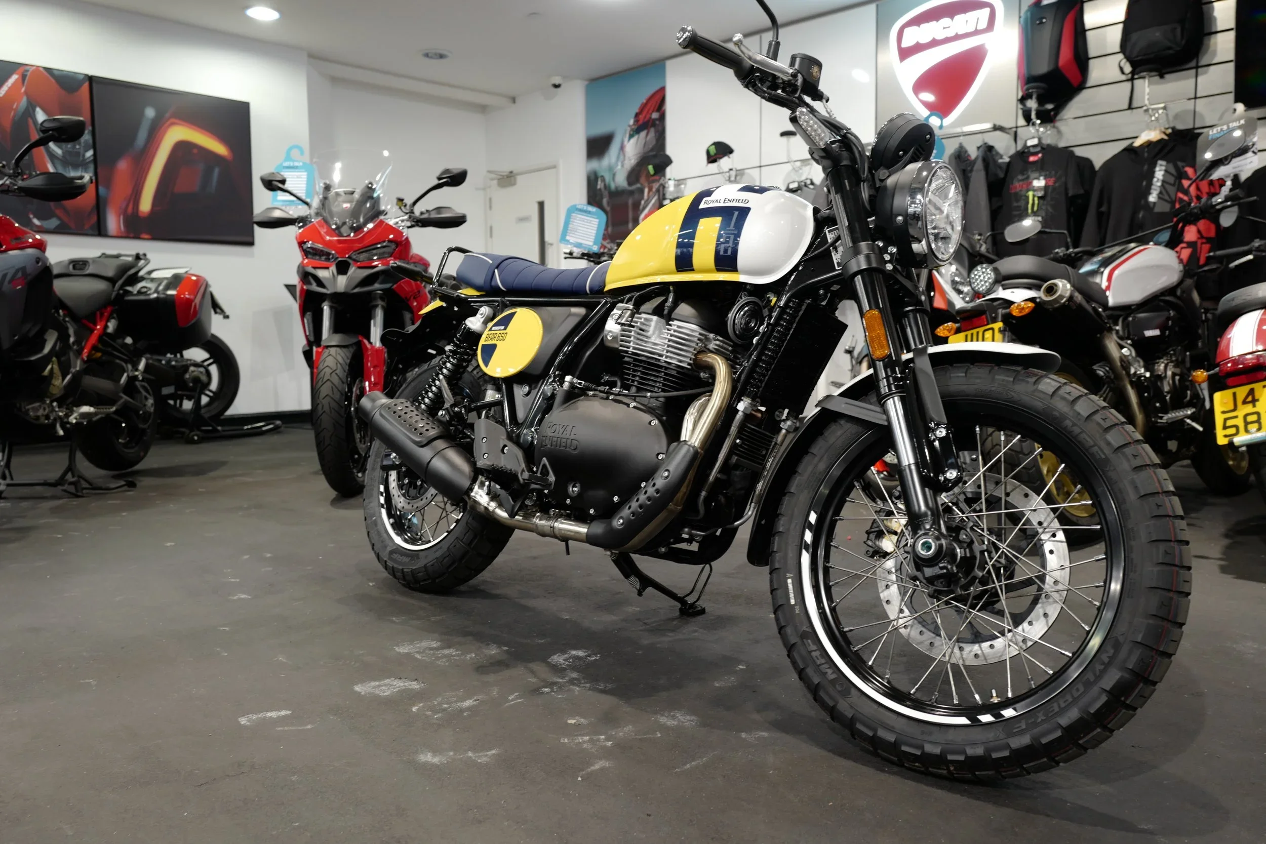 2026 Royal Enfield Interceptor Bear 650 — photo 1