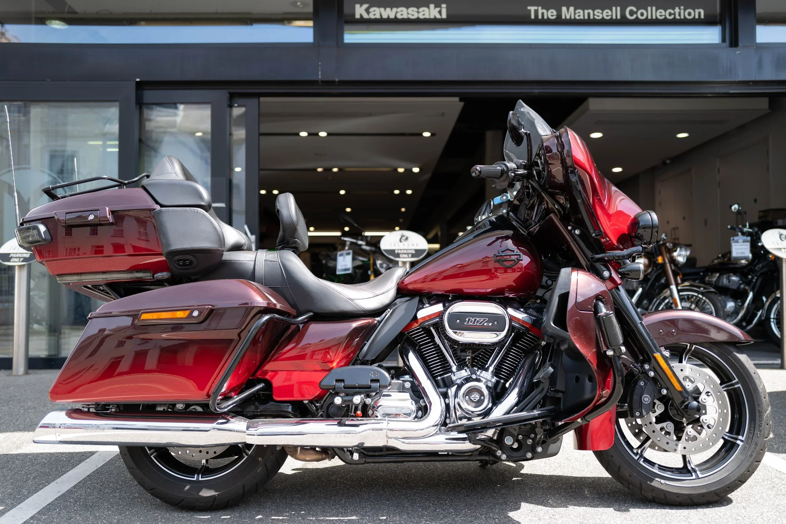 2018 Harley-Davidson FLHTKSE CVO Limited — photo 1