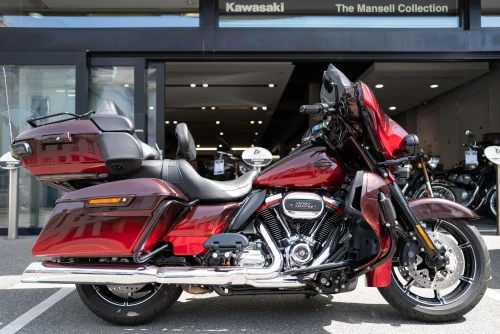 2018 Harley-Davidson FLHTKSE CVO Limited