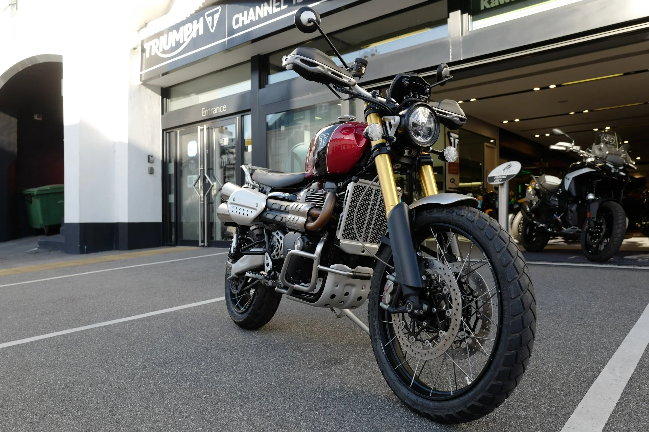 2025 Triumph Scrambler 1200 XE — photo 1