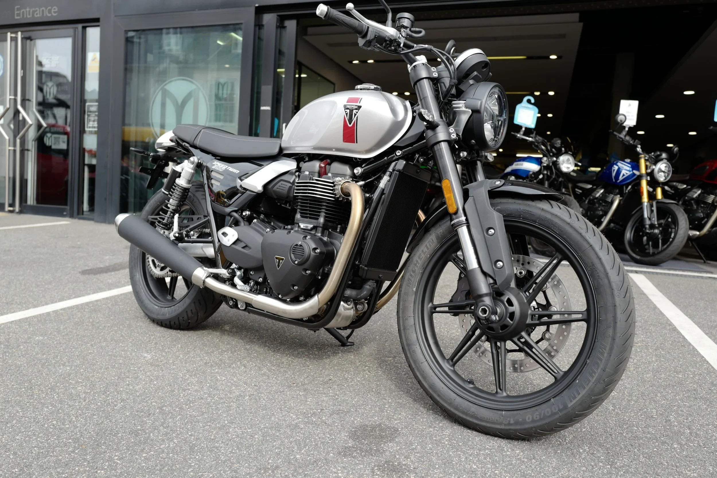 2025 Triumph Speed Twin 900 — photo 1