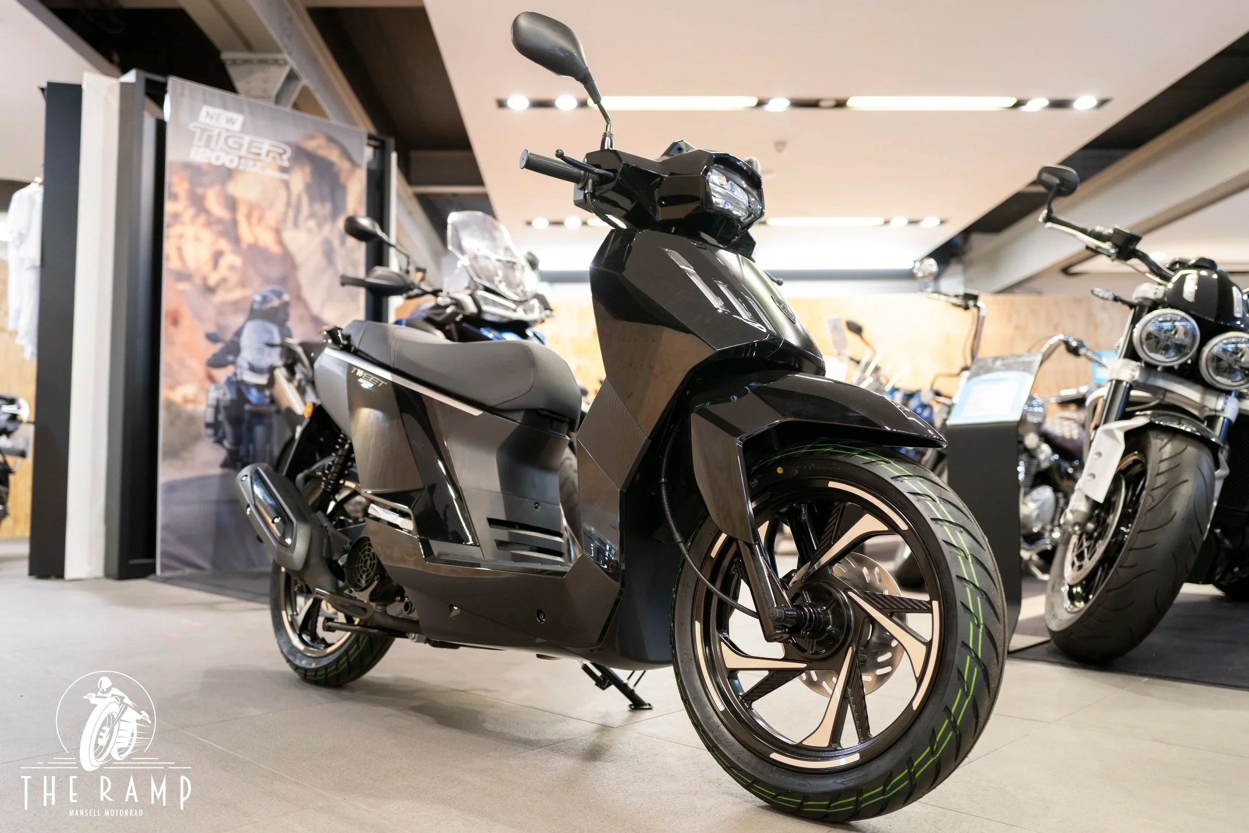 2026 Peugeot Tweet Active 125 — photo 1