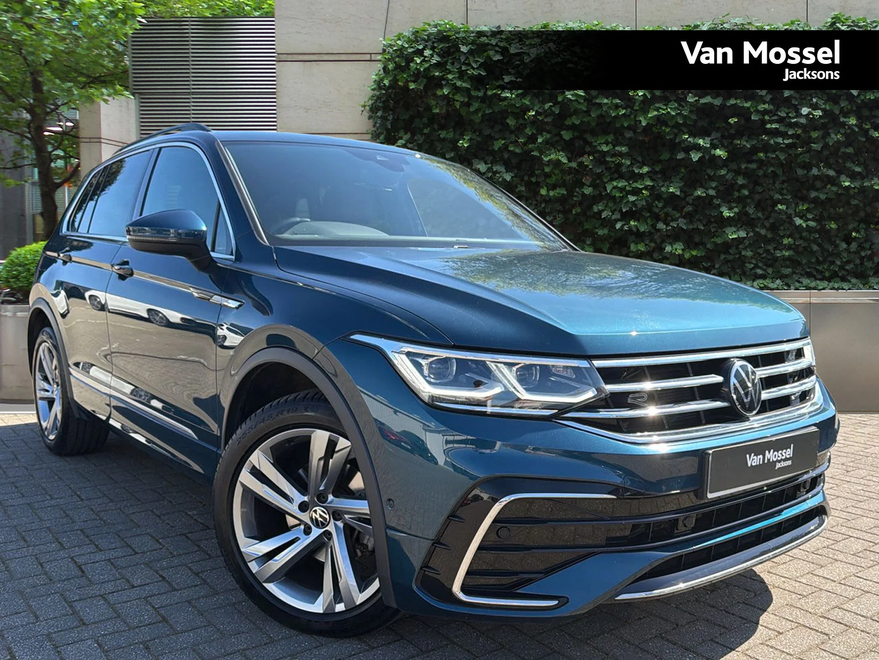 Volkswagen T-Cross 1.5 TSI R-Line 5dr DSG — photo 1