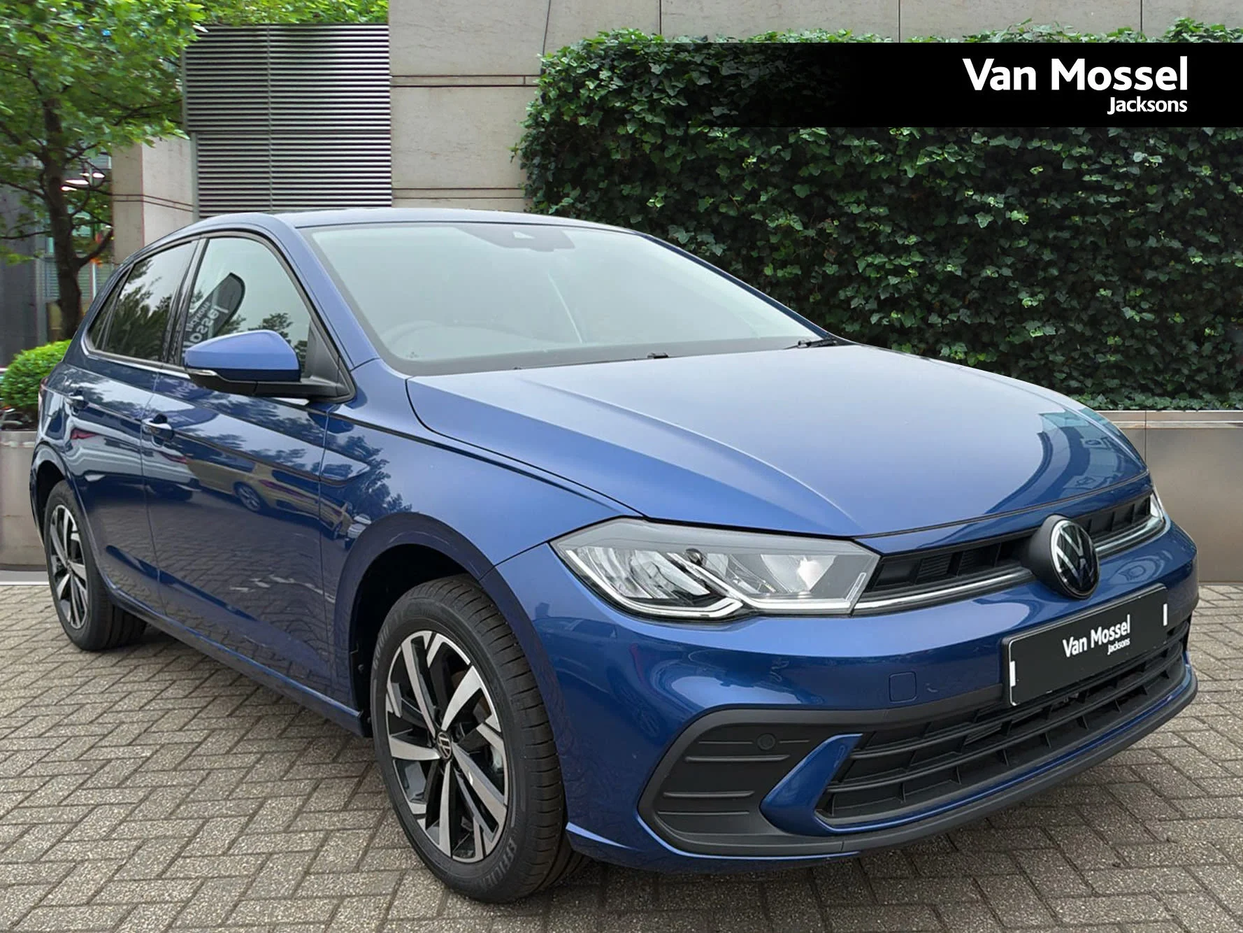 Volkswagen Polo 1.0 TSI Match 5dr DSG — photo 1