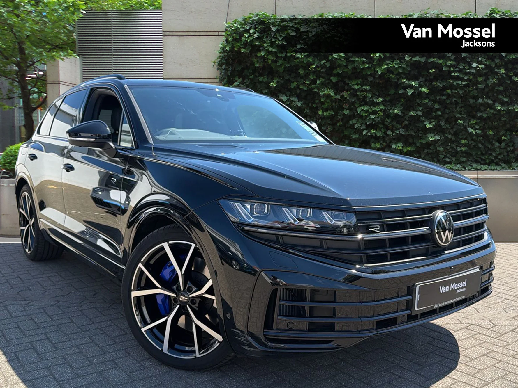 Volkswagen Touareg 3.0 V6 TSI eHybrid 4M R Final Edition 5dr Tip Auto — photo 1